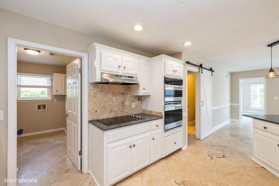 LAKE LORRAINE GARDENS - Residential