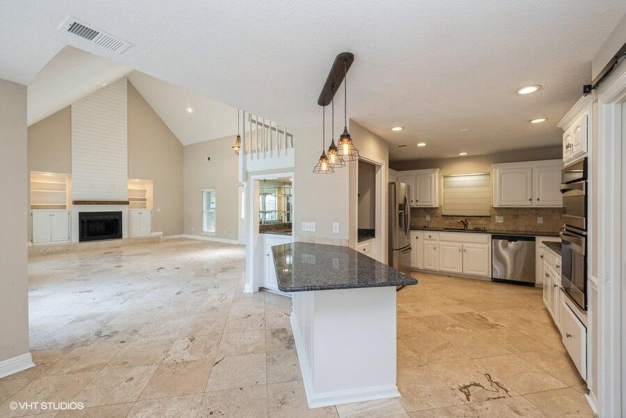 LAKE LORRAINE GARDENS - Residential