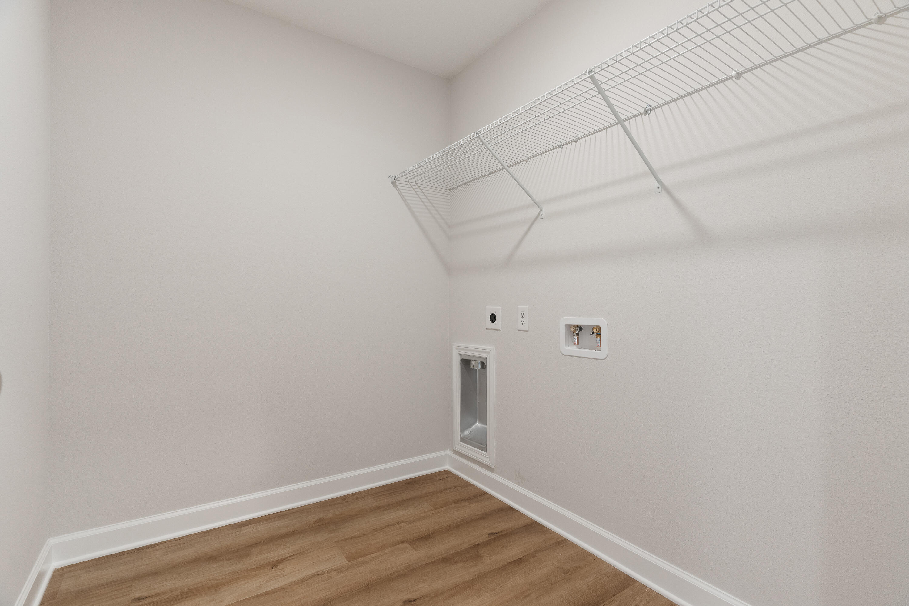 SOUTHERN DAY CHATEAU - Residential