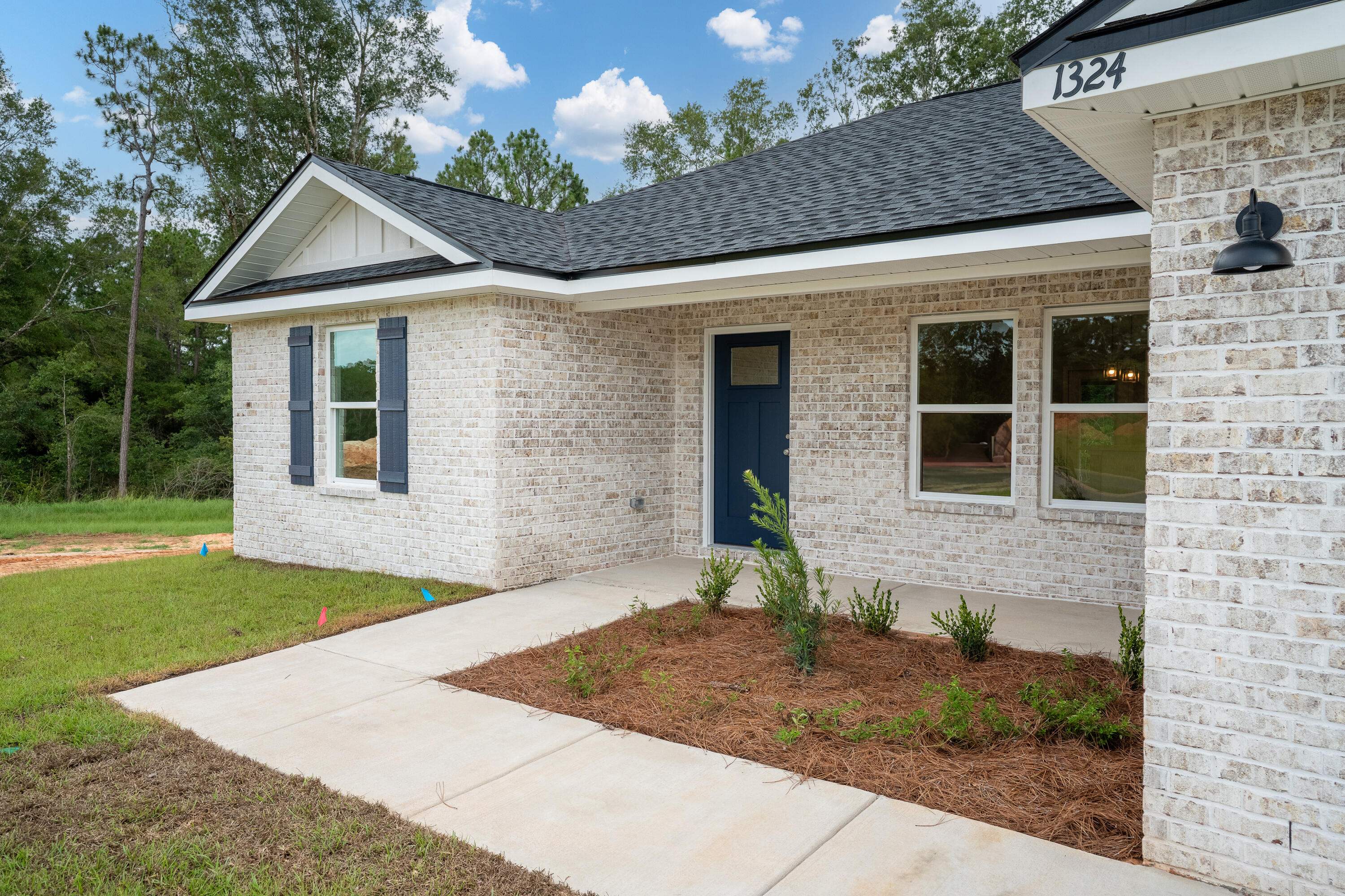 SOUTHERN DAY CHATEAU - Residential