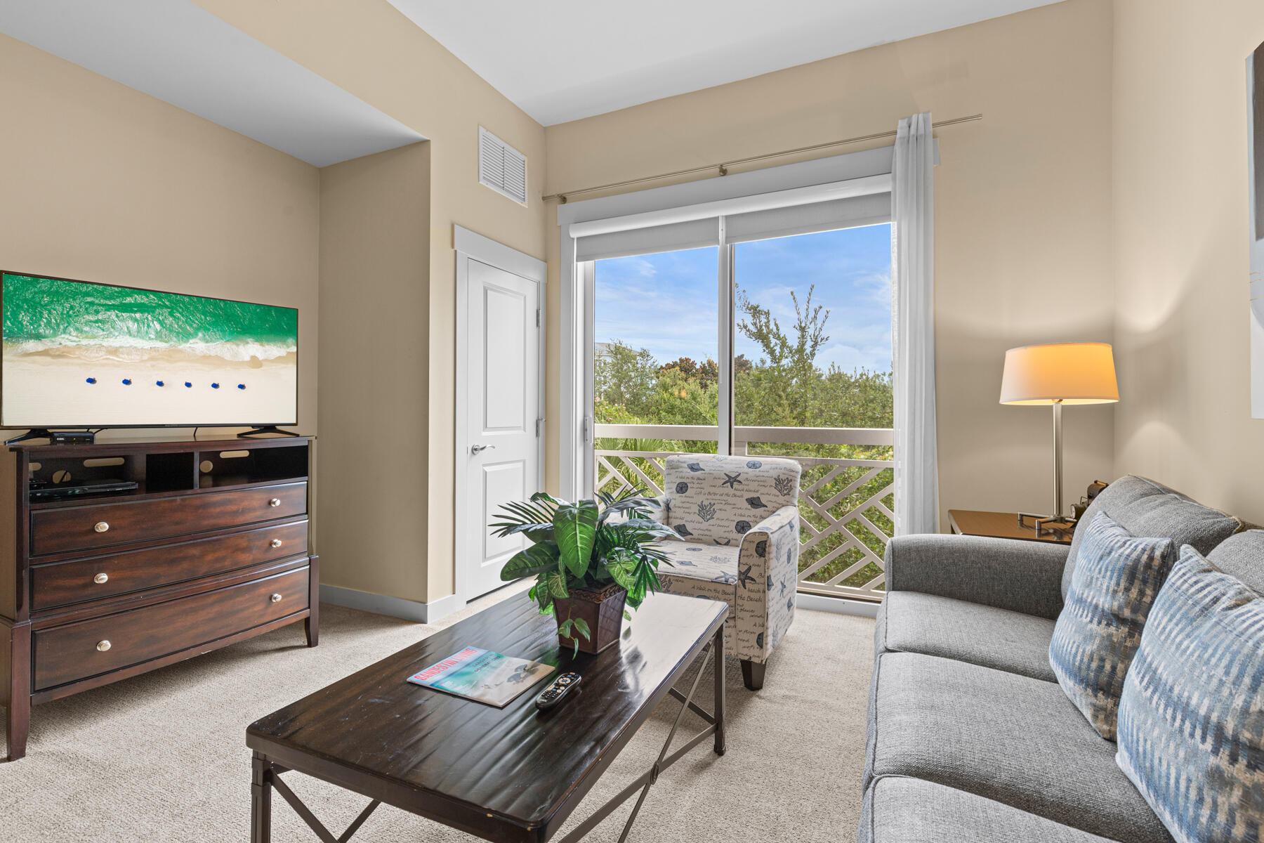 BAHIA CONDO - Residential