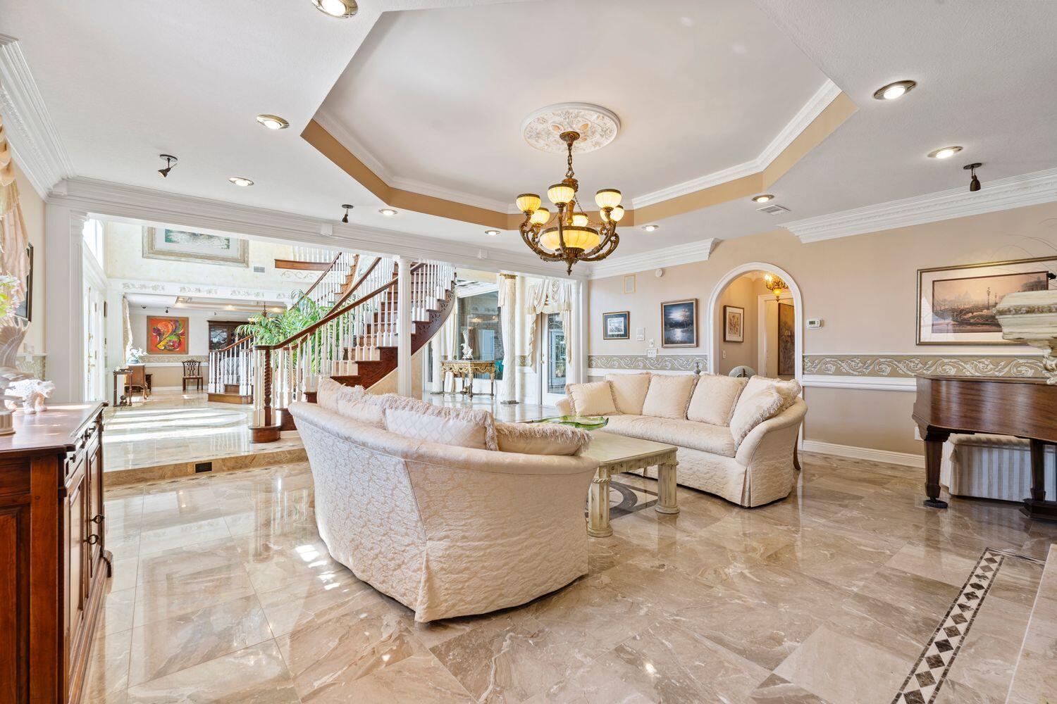 NO RECORDED SUBDIVISION - Residential