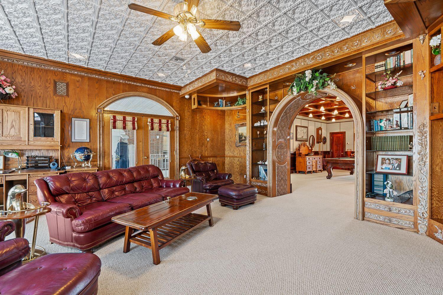 NO RECORDED SUBDIVISION - Residential