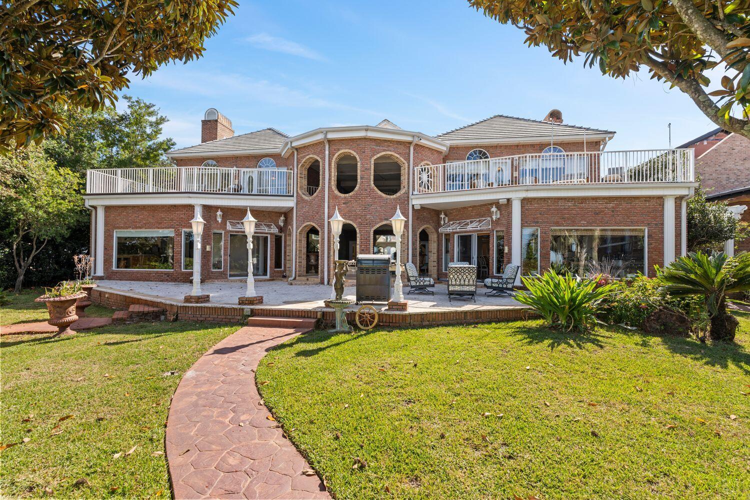 NO RECORDED SUBDIVISION - Residential