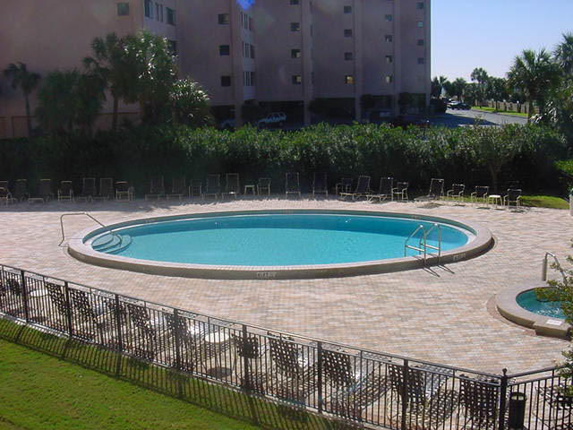 ISLANDER CONDO PH 2 - Residential