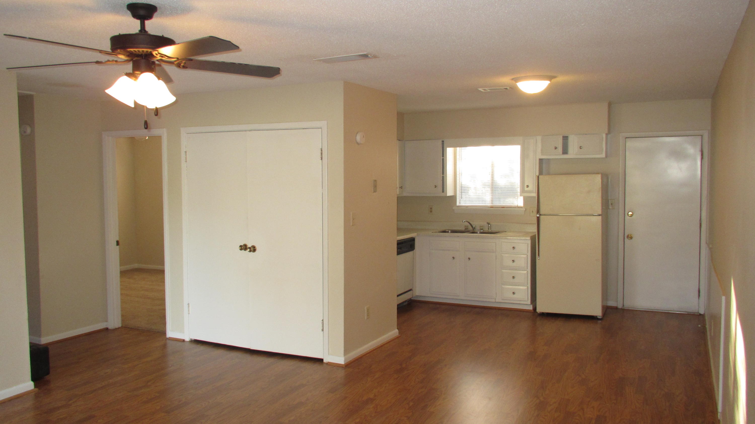 SUNSET STRIP - Residential Lease
