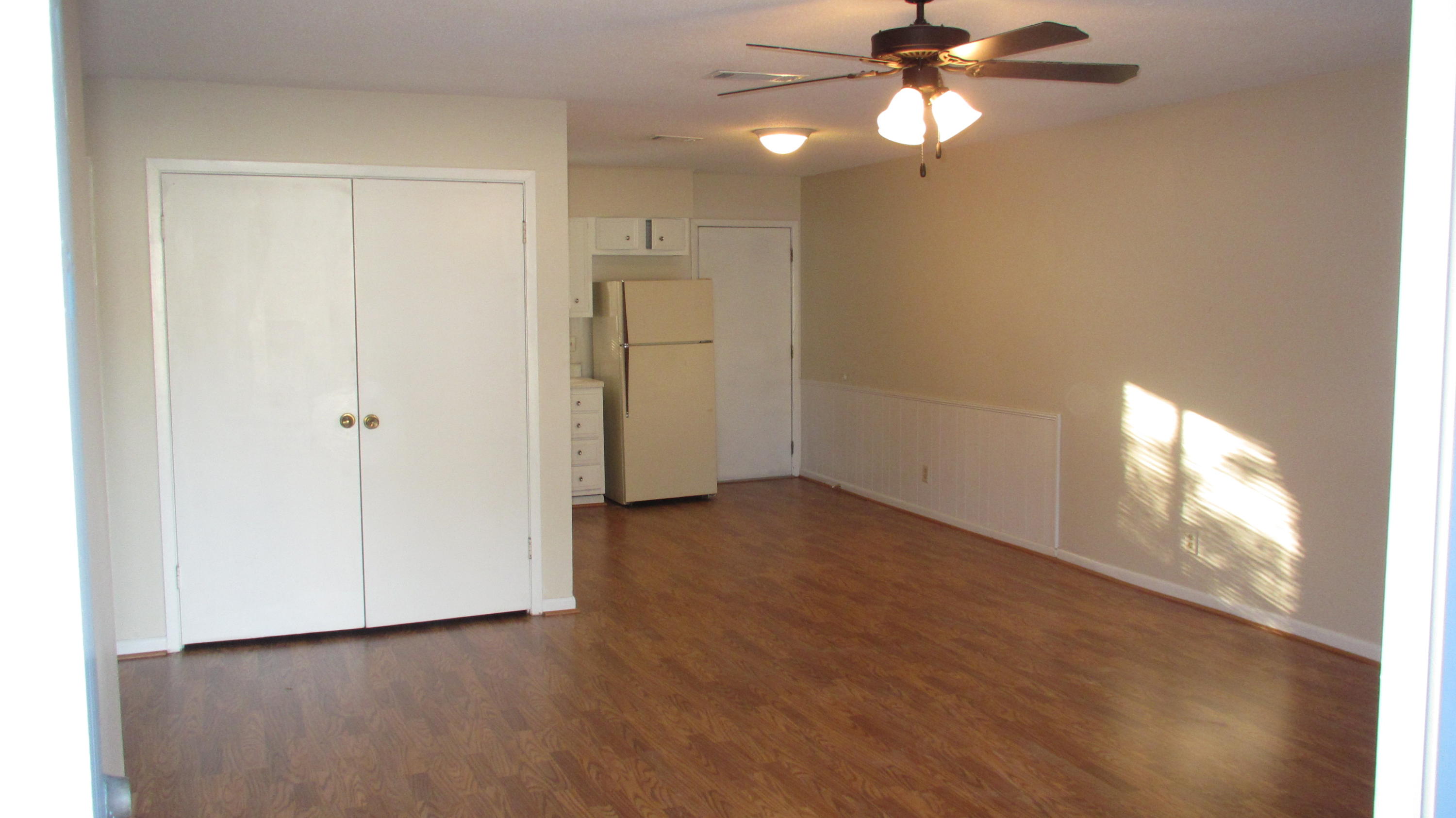 SUNSET STRIP - Residential Lease