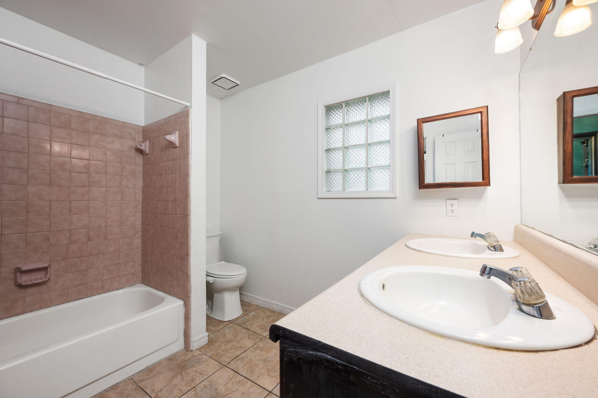 QUAIL RIDGE LANDING - Residential