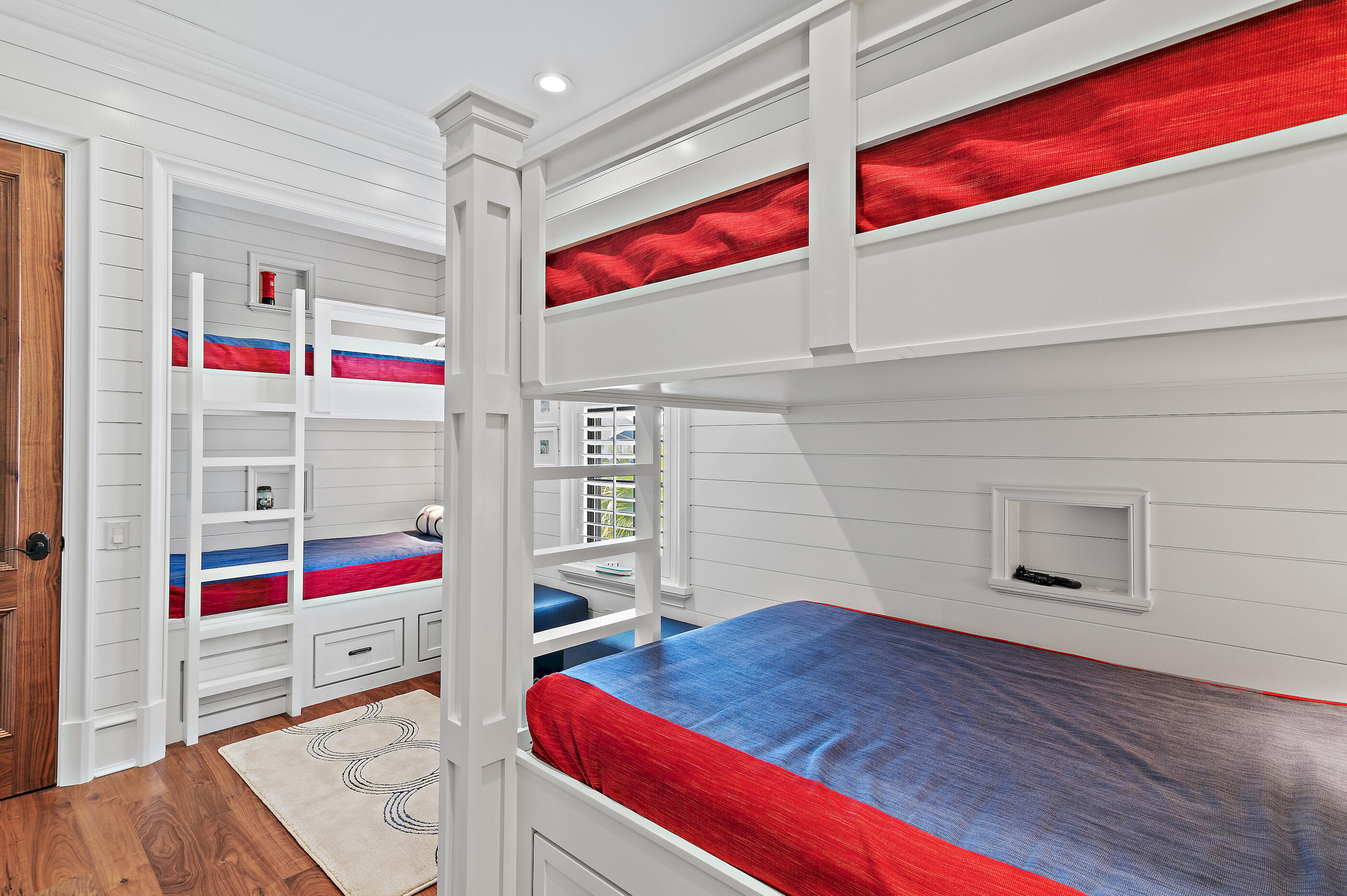 HOLIDAY ISLE - Residential