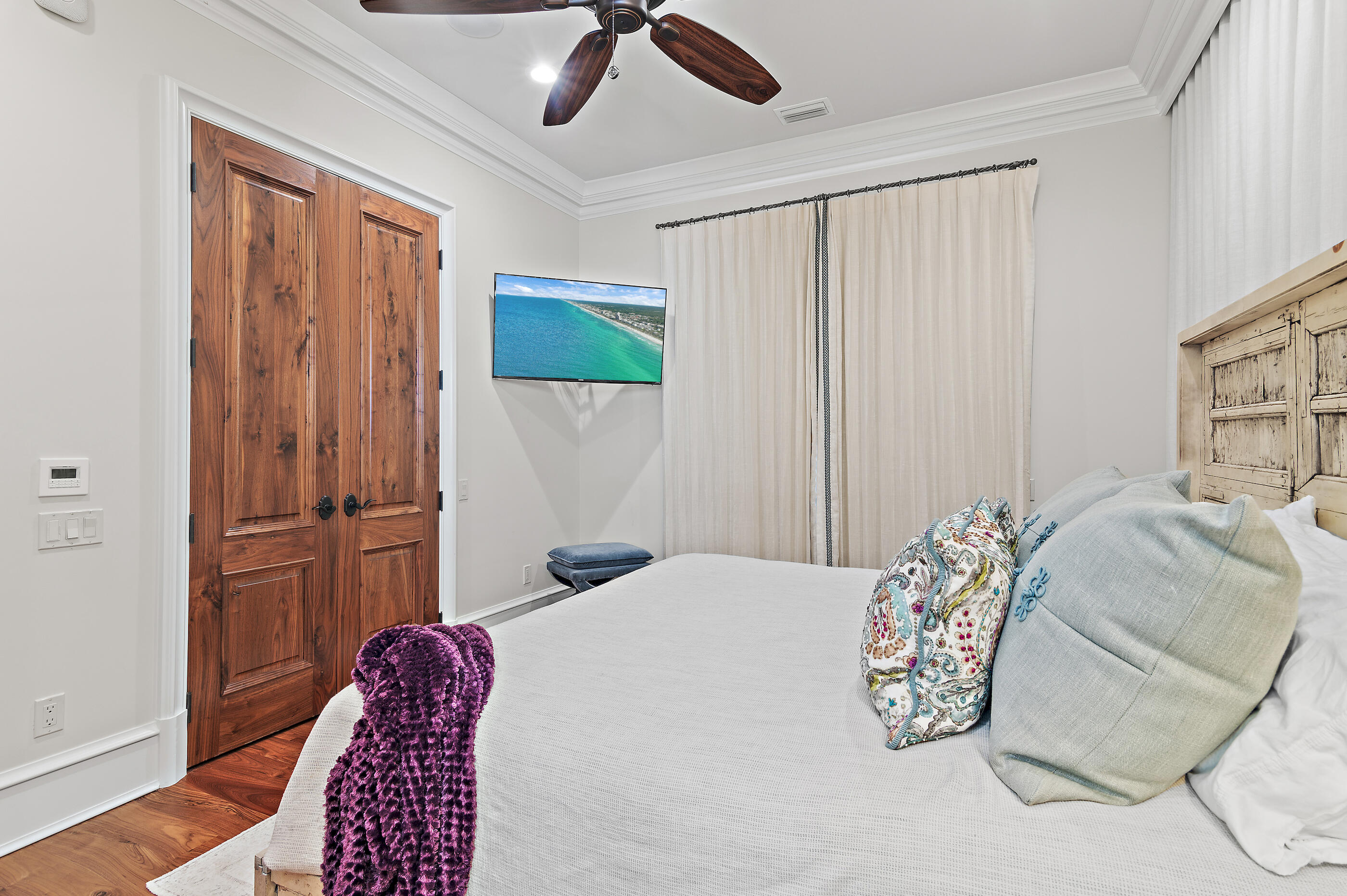 HOLIDAY ISLE - Residential