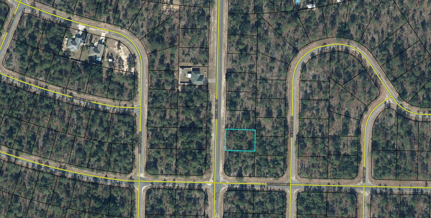 Love Golf? Dream of having a home built in proximity to your clubhouse and golf course without paying high HOA fees? This .257acre lot is perfect for you. Other than the clubhouse and beautiful Green Golf turf, Sunny Hills offers numerous lakes with white sandy beaches and clear water throughout for recreational activities such as swimming, boating, and fishing, but also provides a short drive, approximately 45 minutes to Panama City beaches when you want to visit a different slice of heaven. Northwest Florida Beaches International Airport, and Pier Park shopping are approximately 45 minutes. Approx. 20 miles from local shopping, medical, and other local amenities in Chipley.