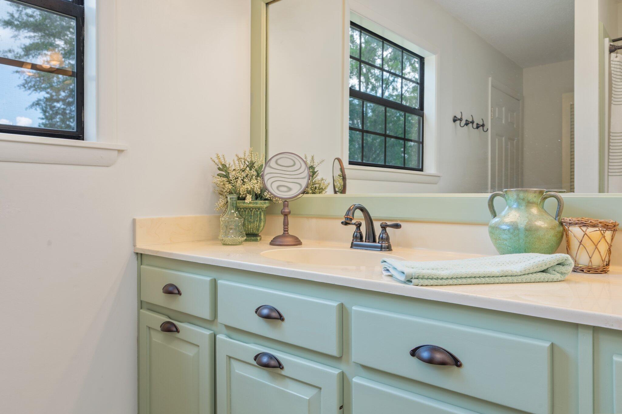 METES & BOUNDS - Residential Lease