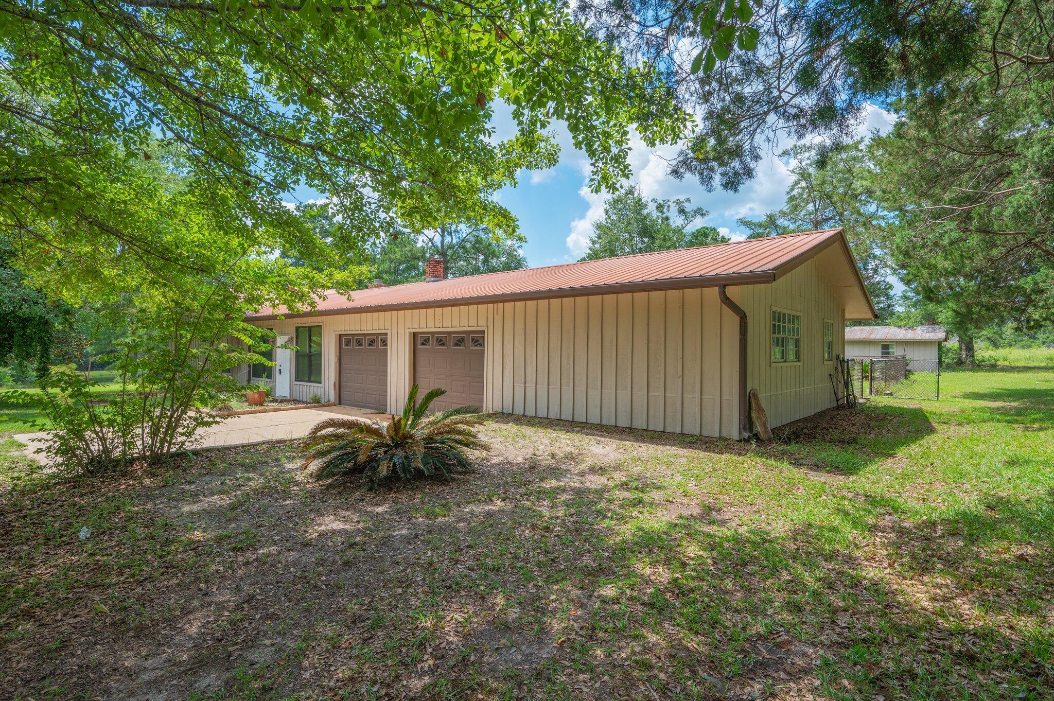 METES & BOUNDS - Residential Lease