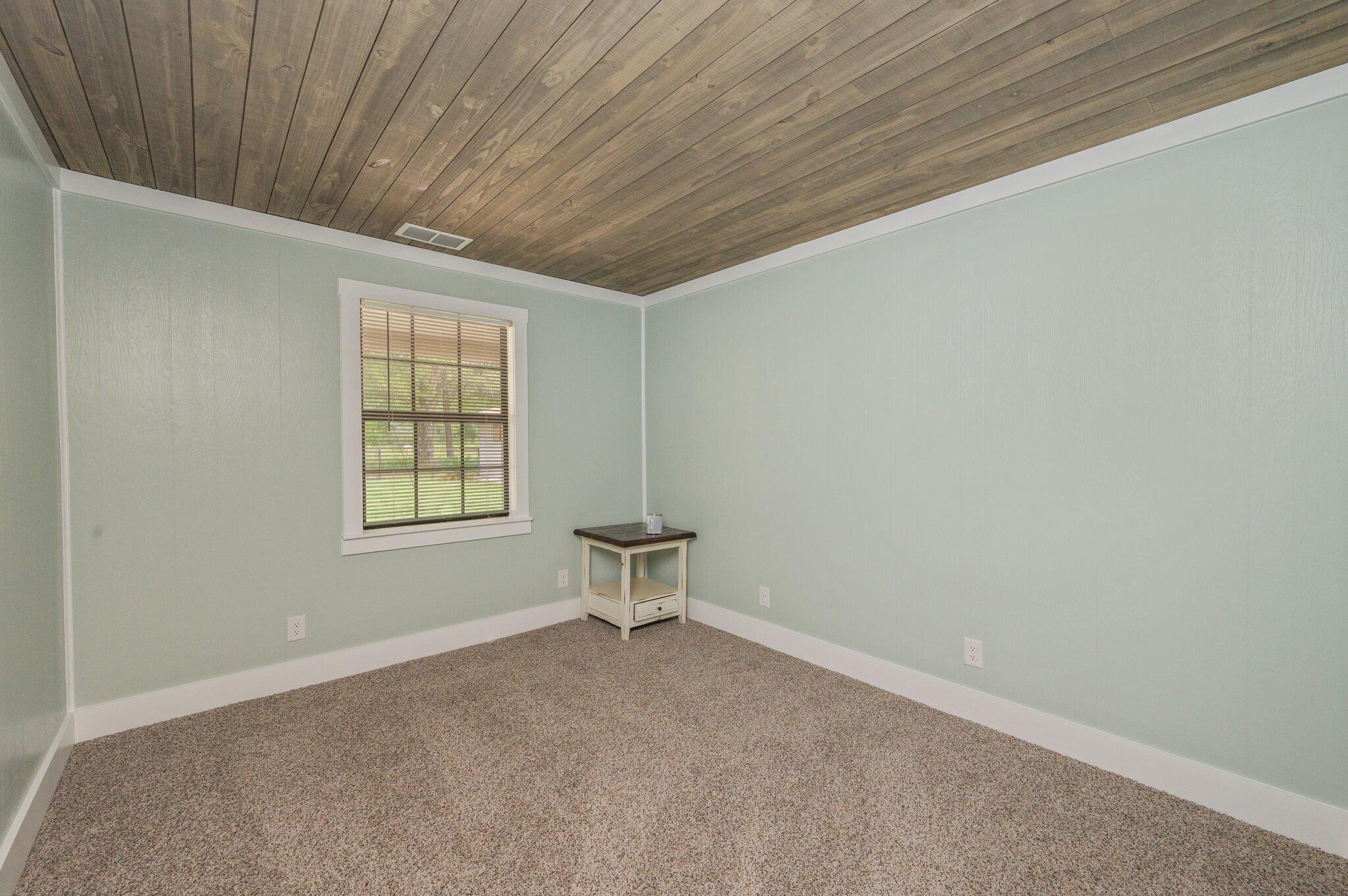 METES & BOUNDS - Residential Lease