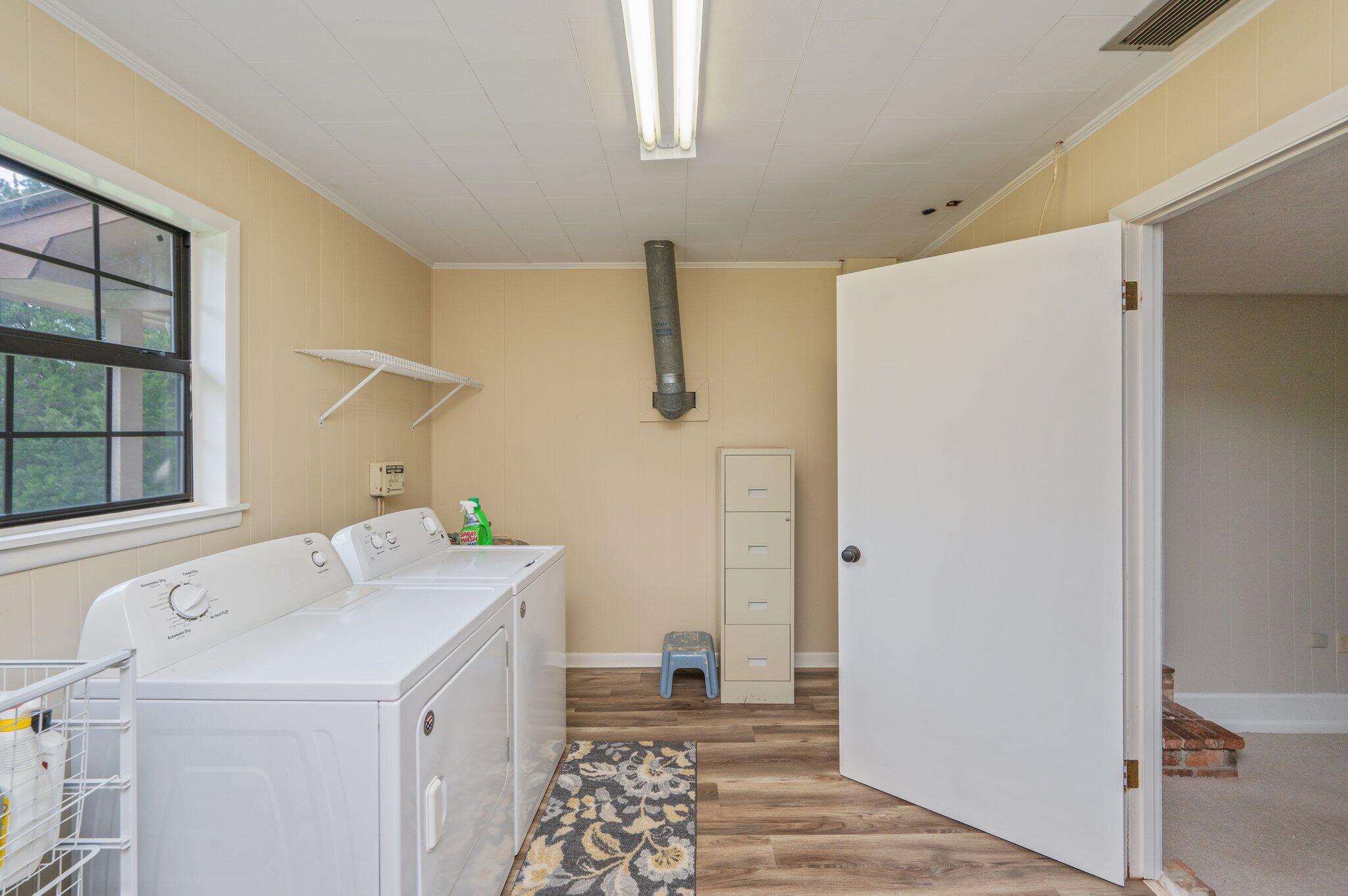 METES & BOUNDS - Residential Lease