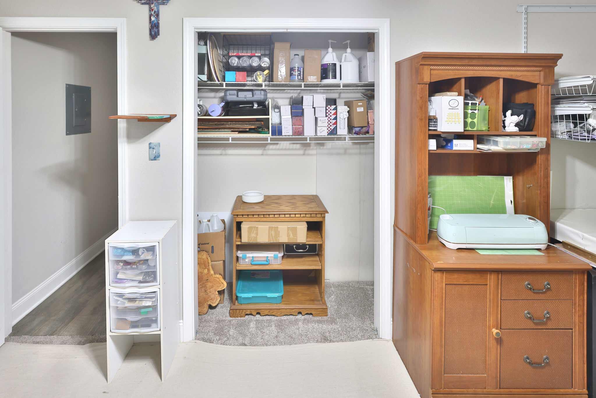 PINE MEADOWS - Residential