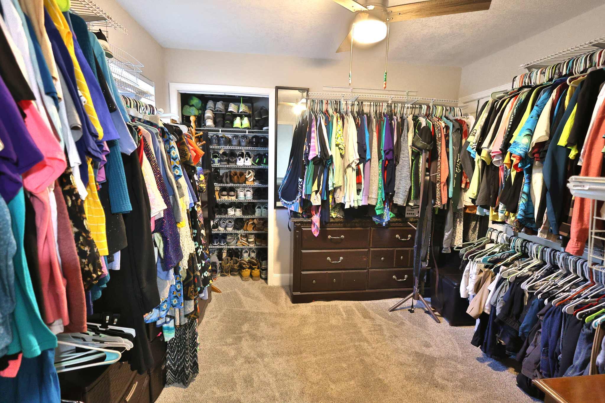 PINE MEADOWS - Residential