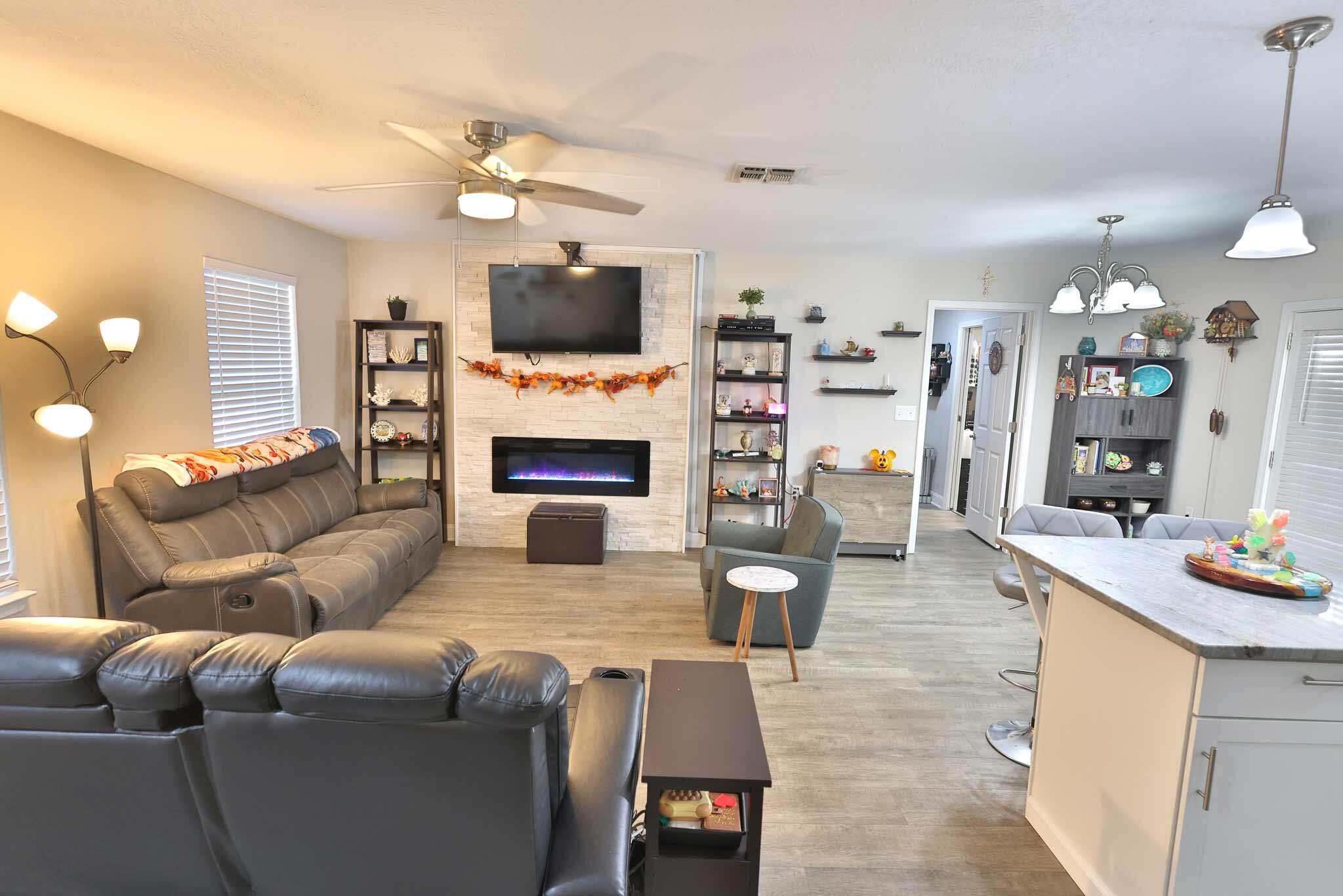 PINE MEADOWS - Residential