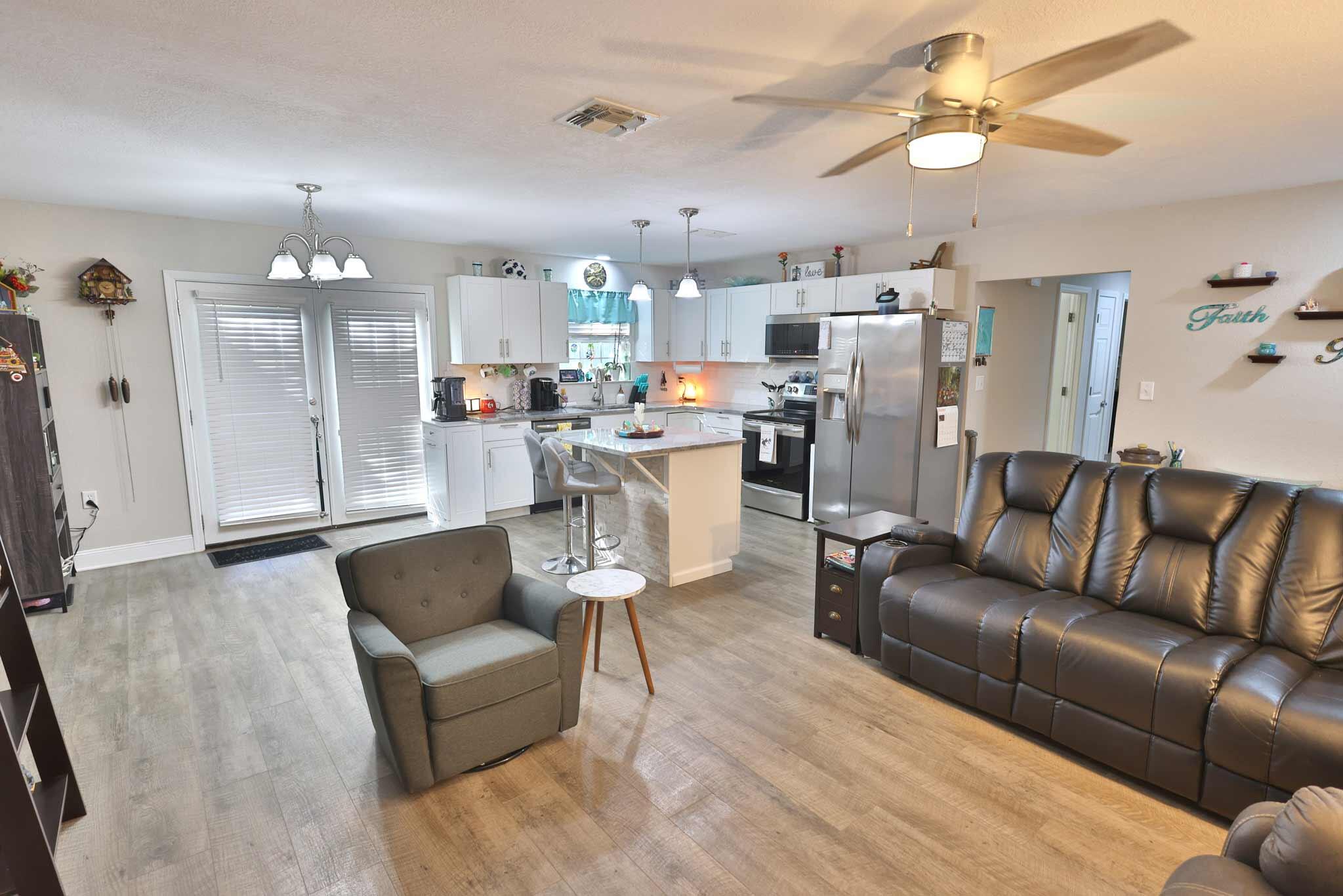 PINE MEADOWS - Residential