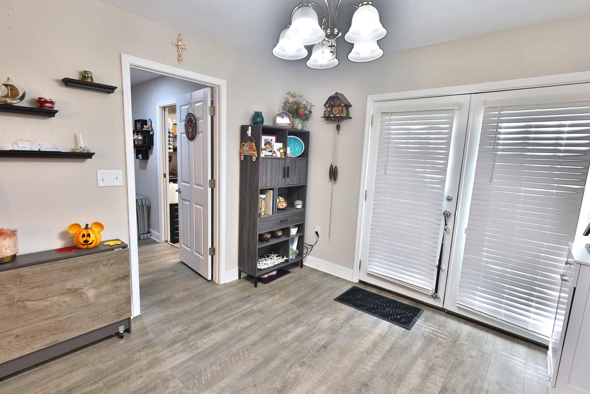 PINE MEADOWS - Residential