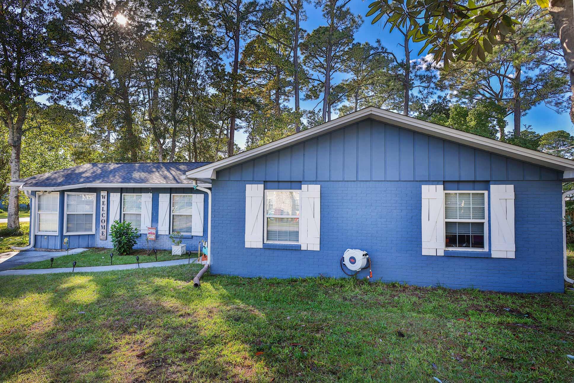 PINE MEADOWS - Residential