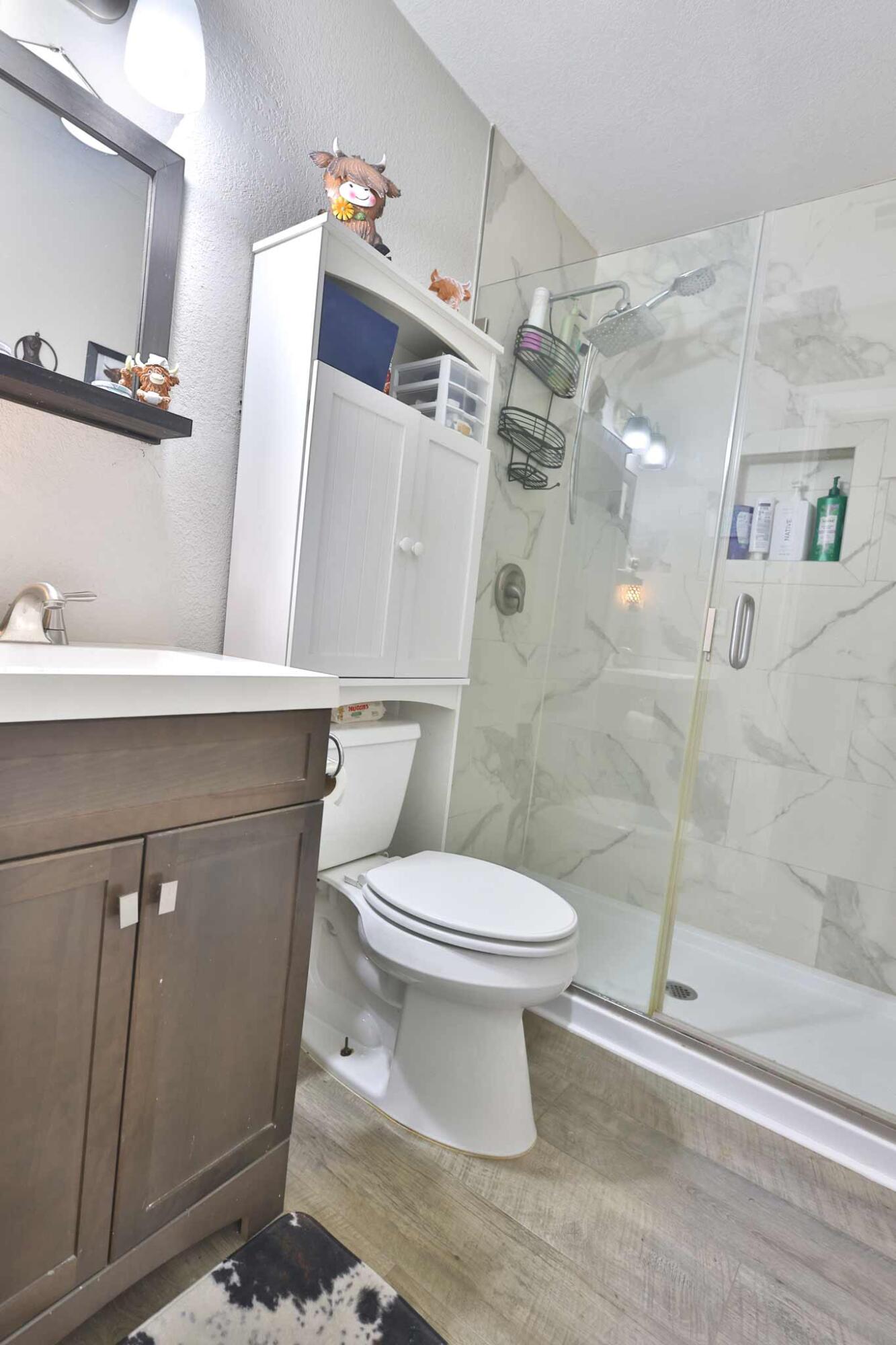 PINE MEADOWS - Residential