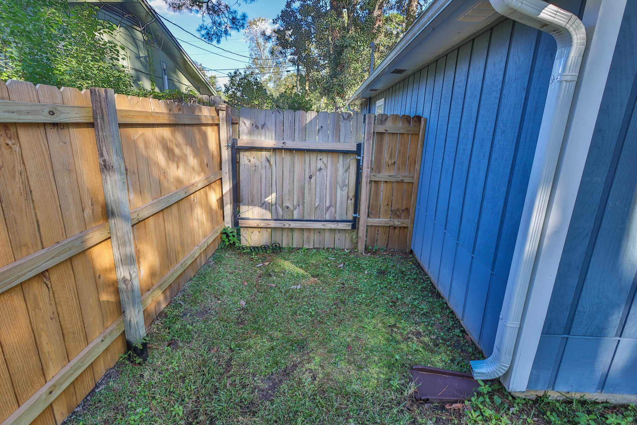 PINE MEADOWS - Residential