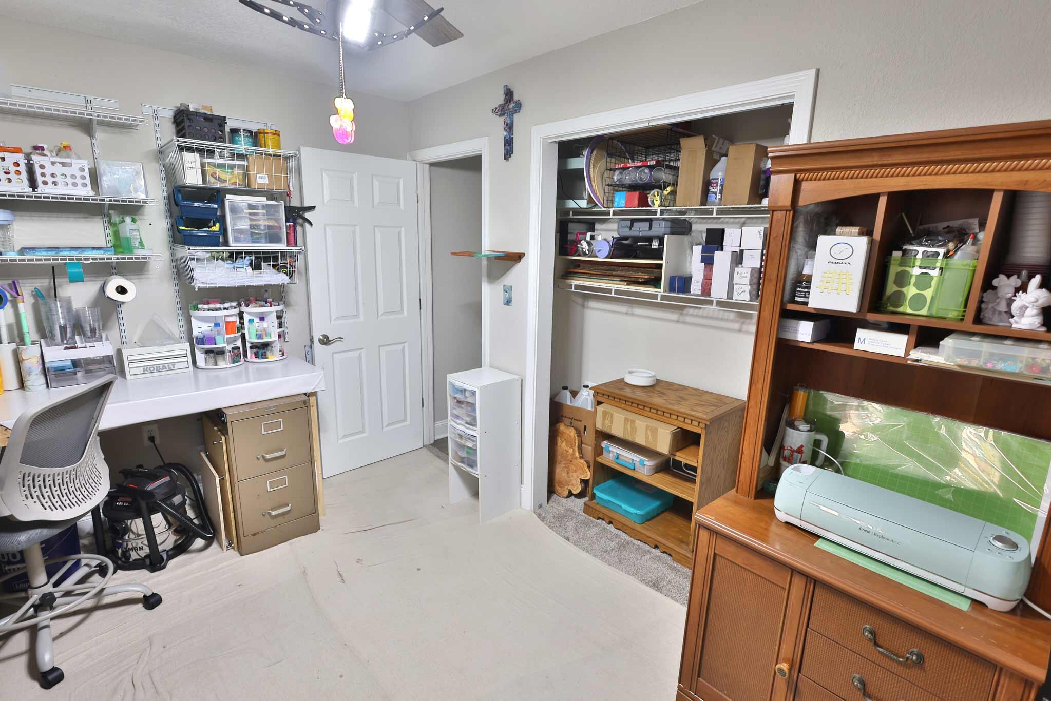 PINE MEADOWS - Residential