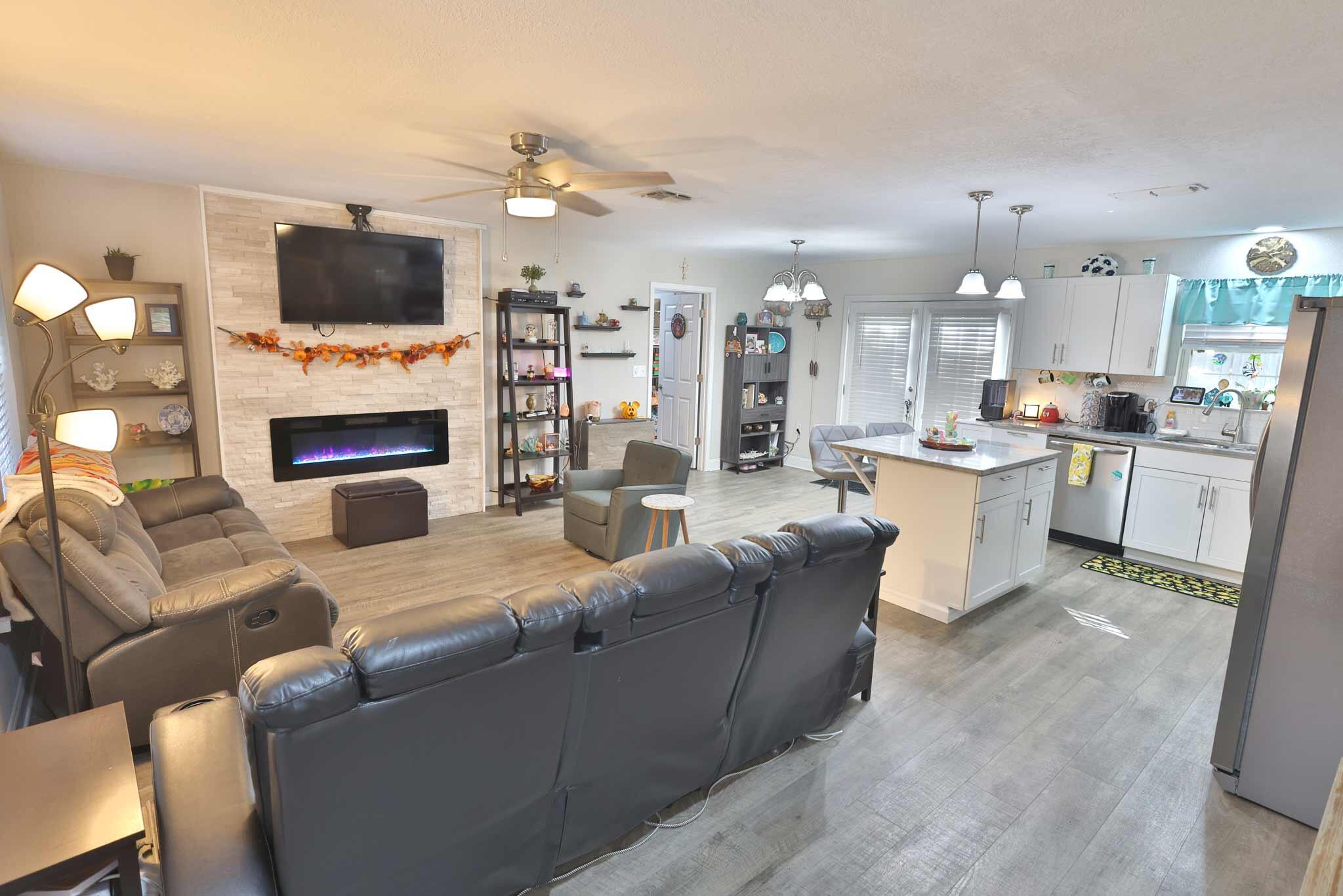 PINE MEADOWS - Residential