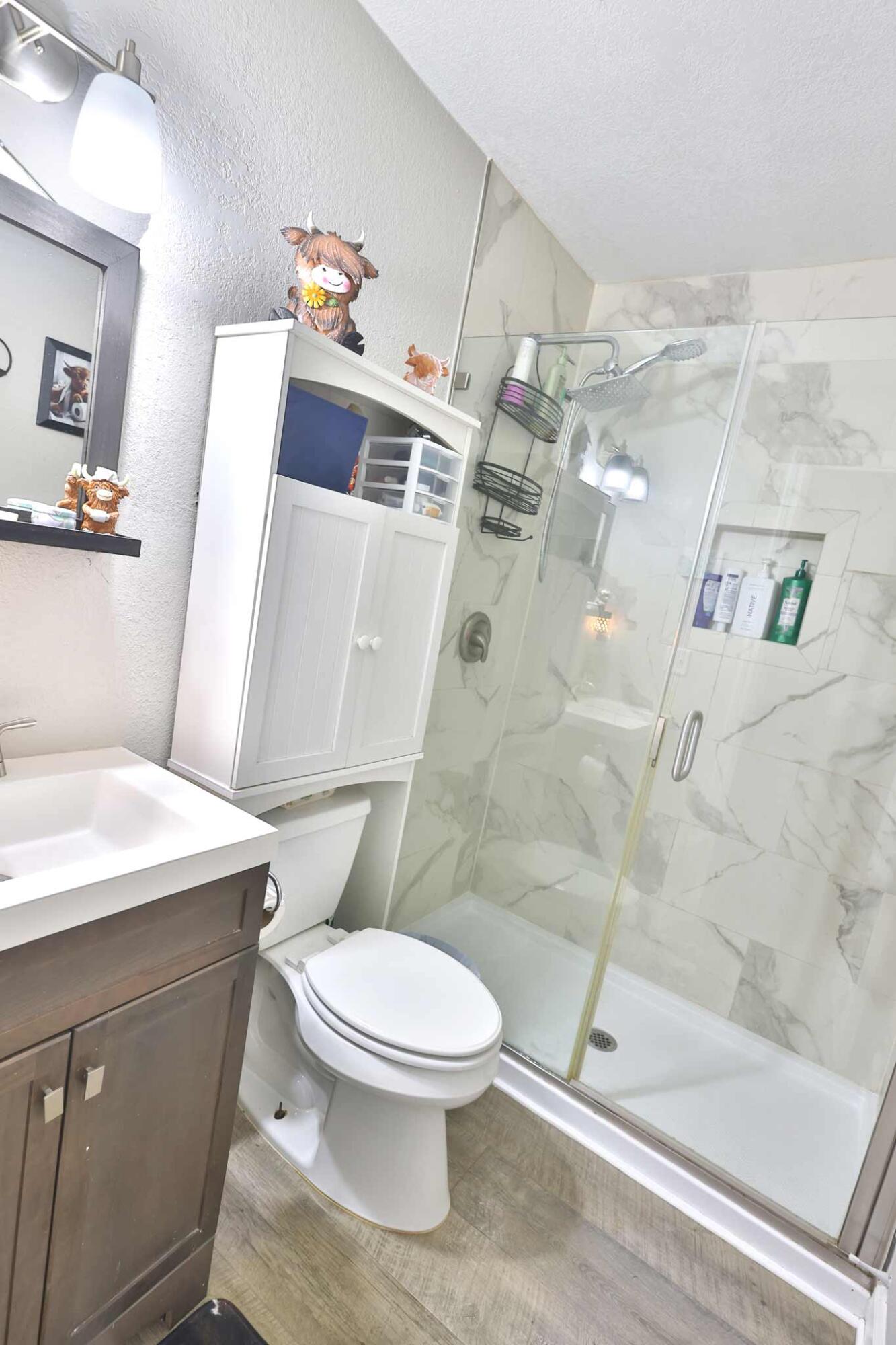 PINE MEADOWS - Residential