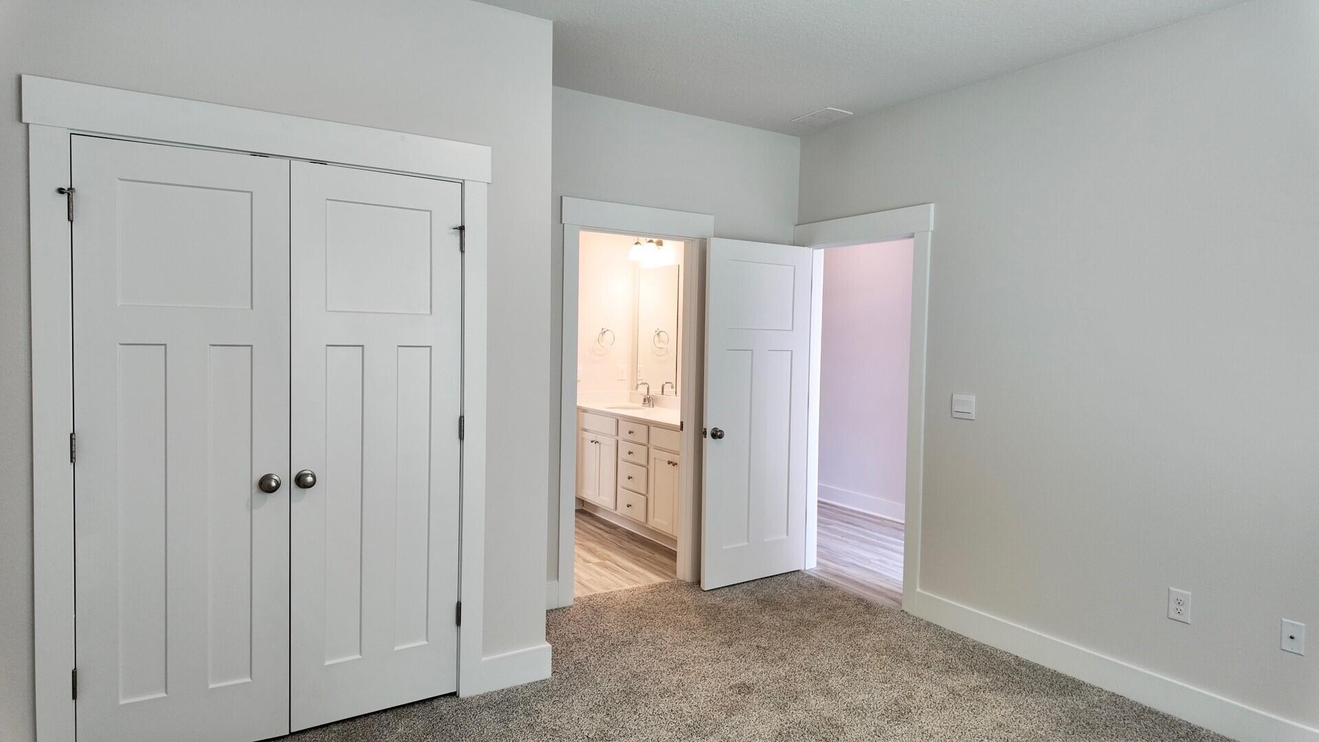 PLANTATION WOODS - Residential