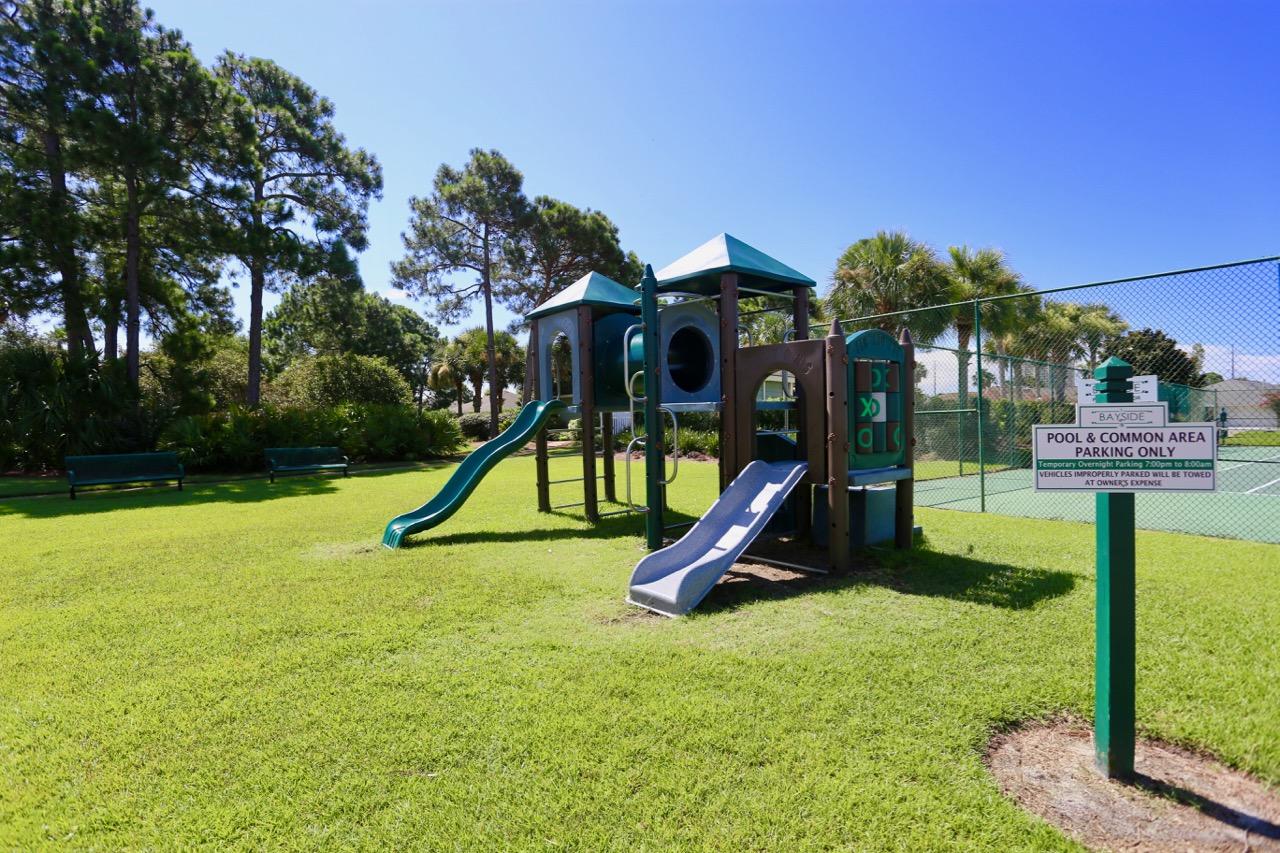 BAYSIDE S/D - Residential