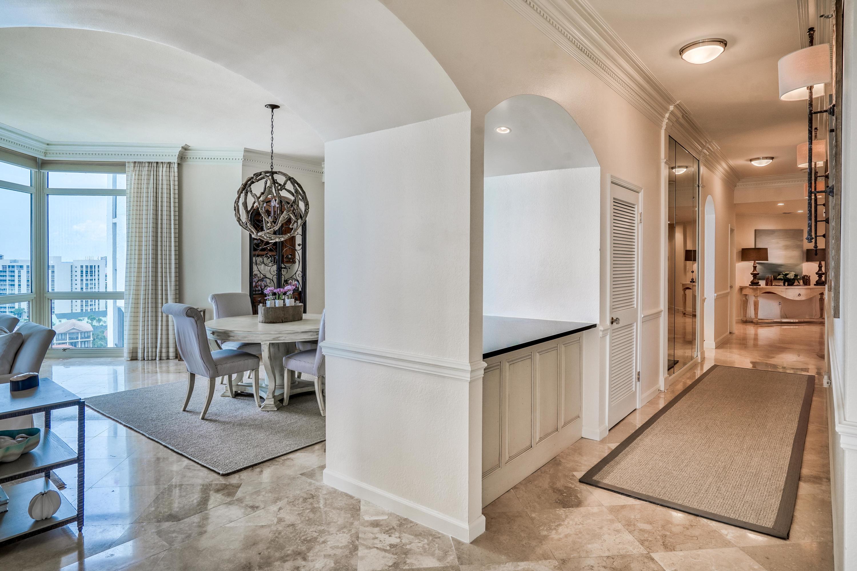 REGENCY TOWERS - Residential