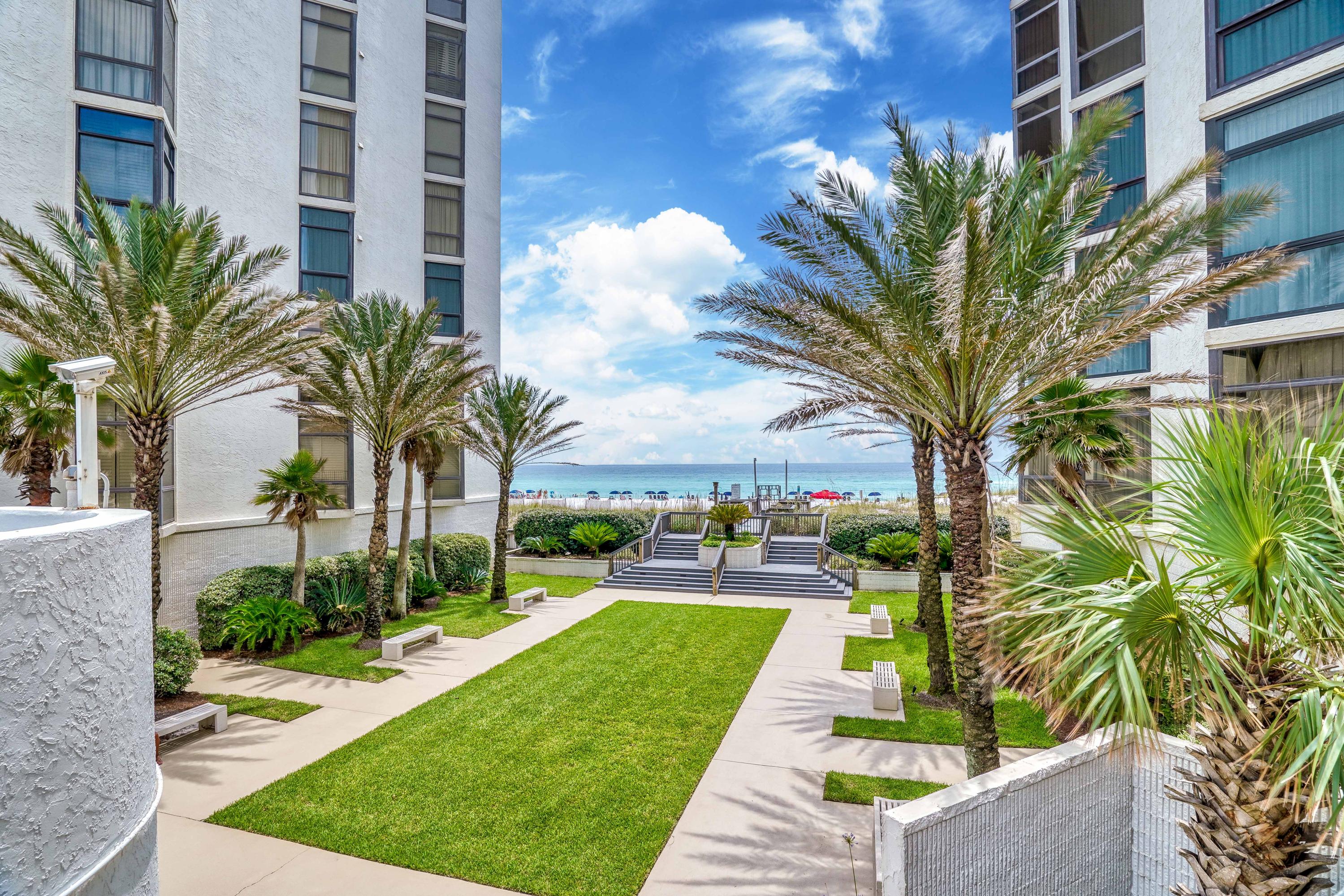 REGENCY TOWERS - Residential