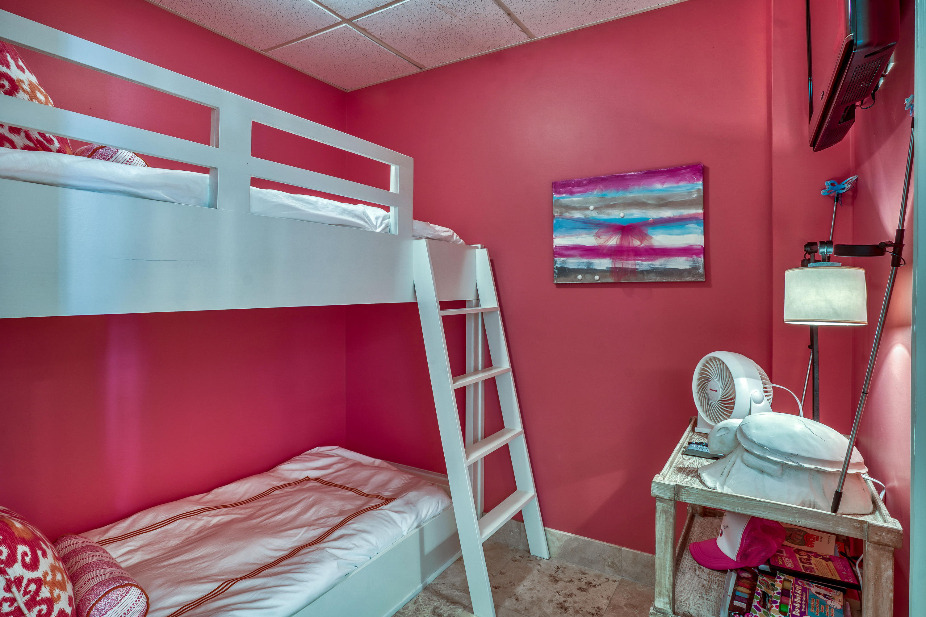REGENCY TOWERS - Residential