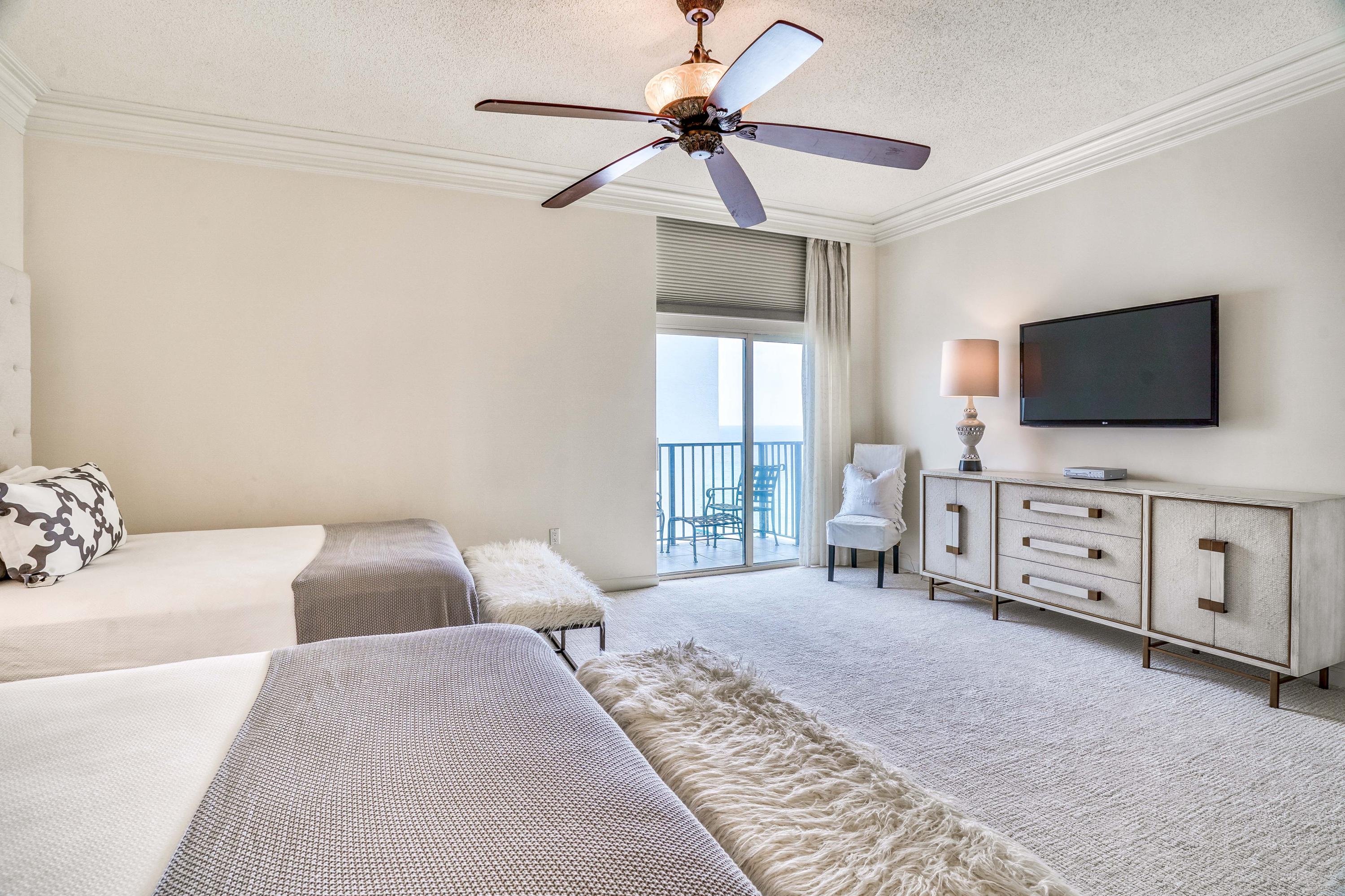 REGENCY TOWERS - Residential