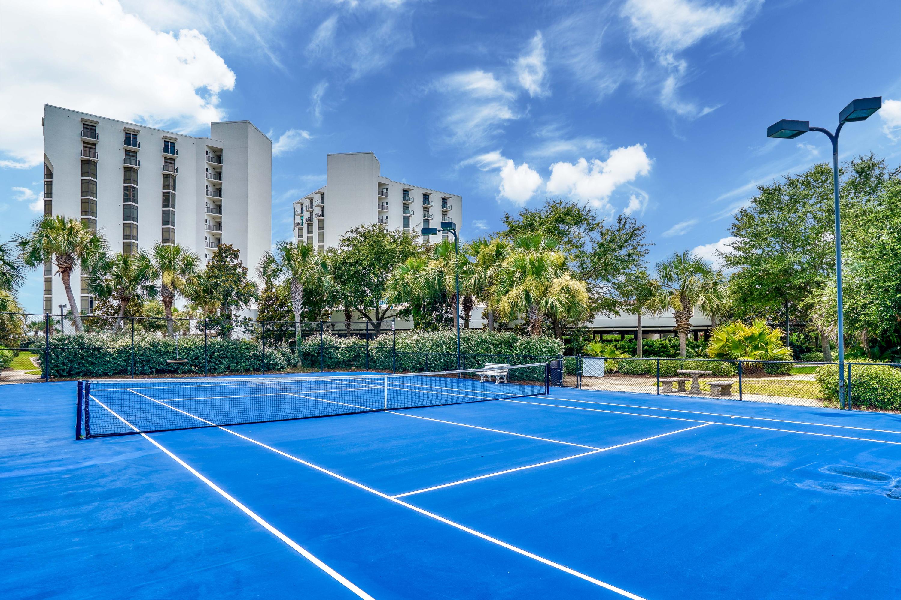 REGENCY TOWERS - Residential