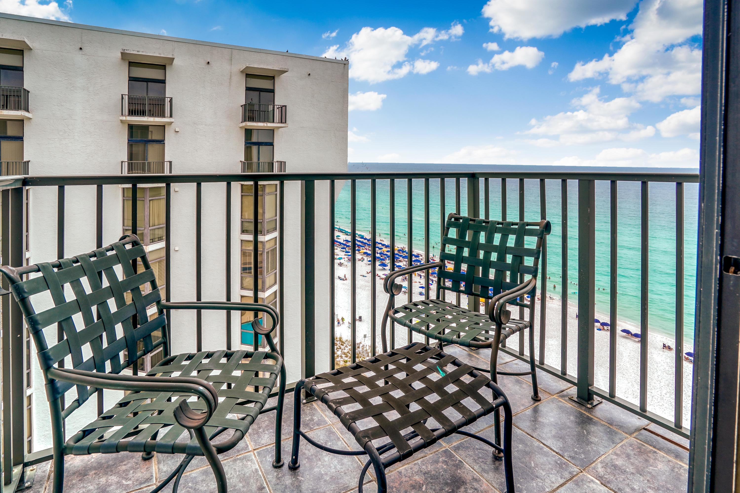 REGENCY TOWERS - Residential
