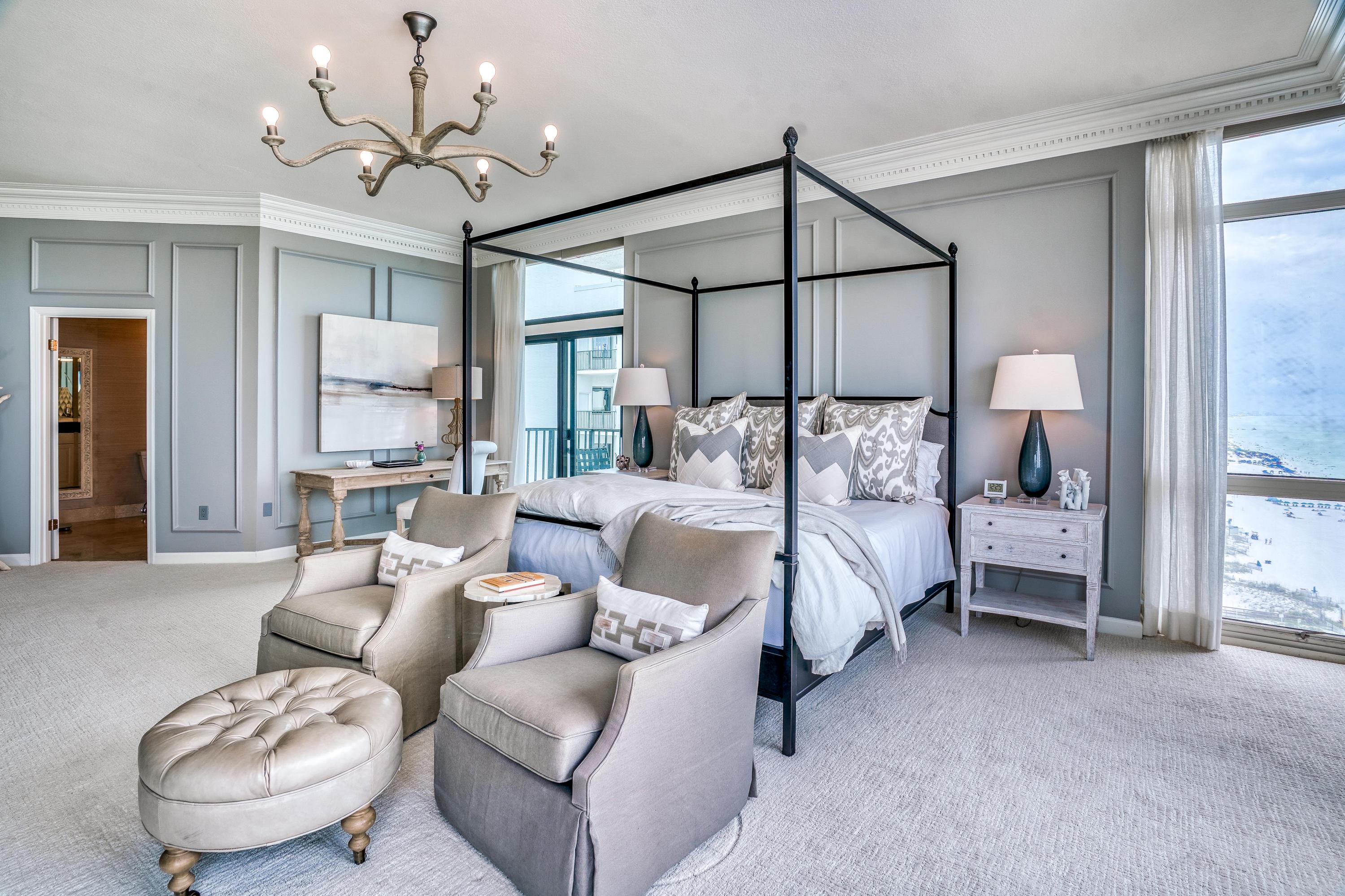 REGENCY TOWERS - Residential