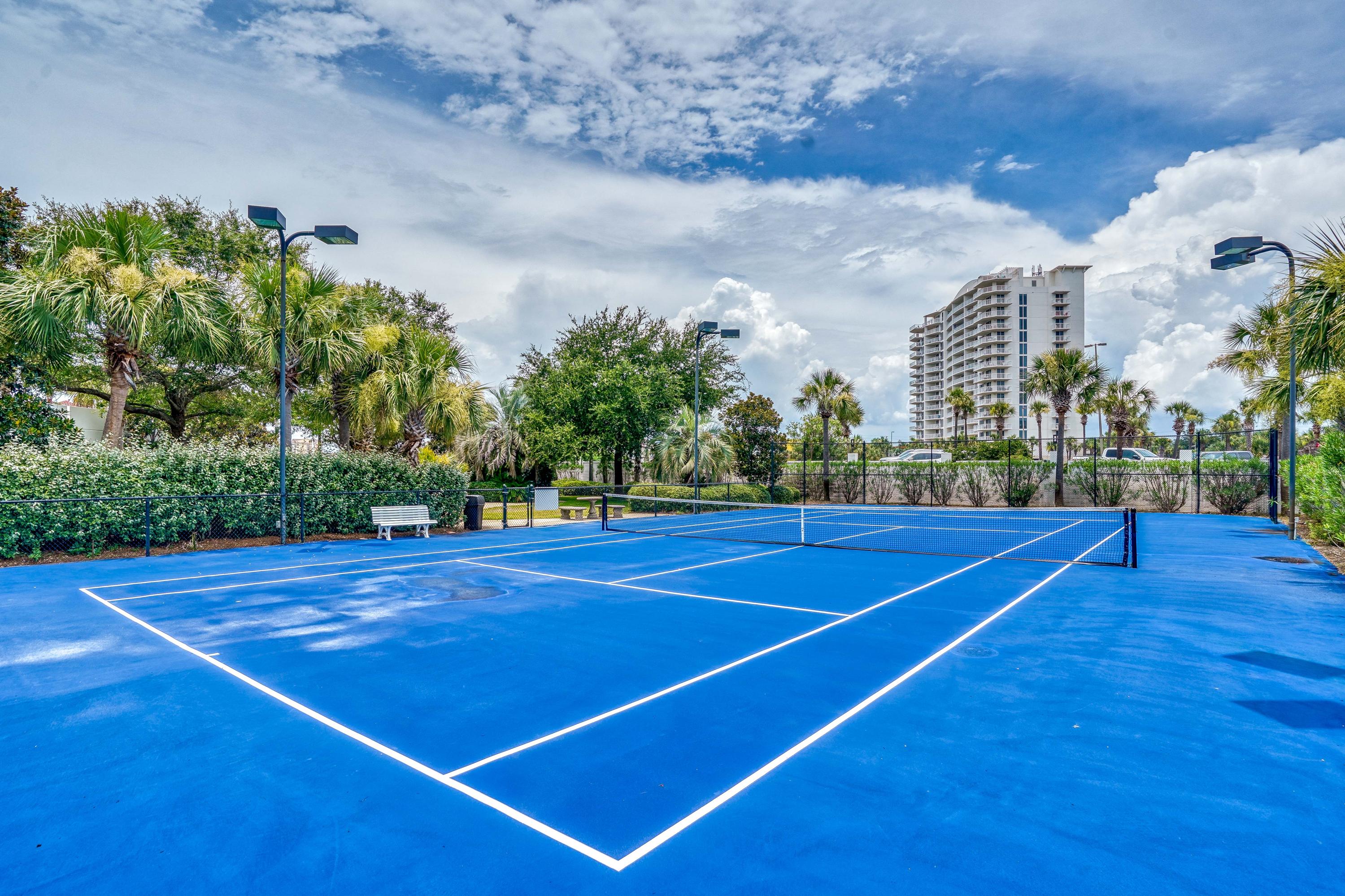 REGENCY TOWERS - Residential
