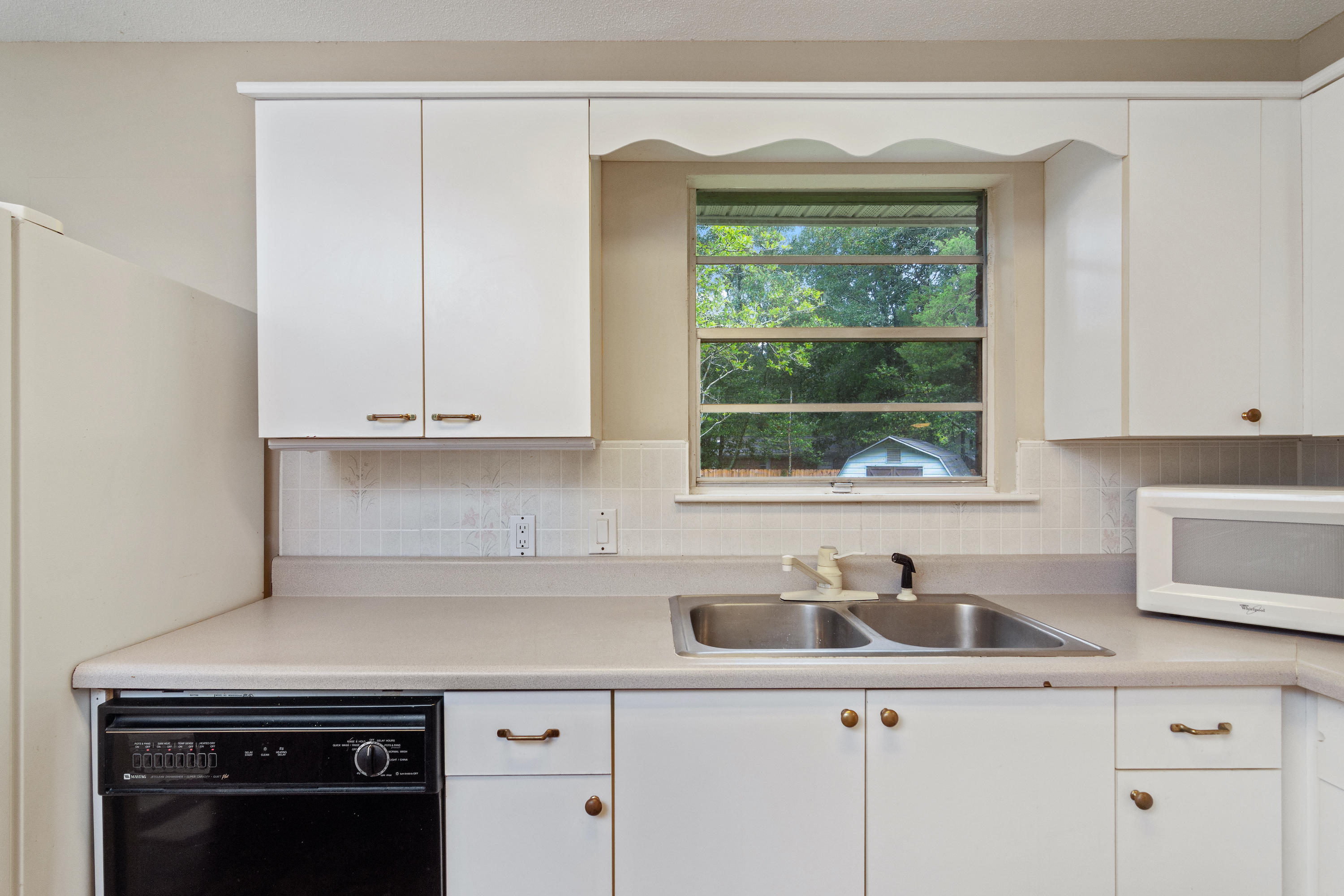 CRESTVIEW - Residential