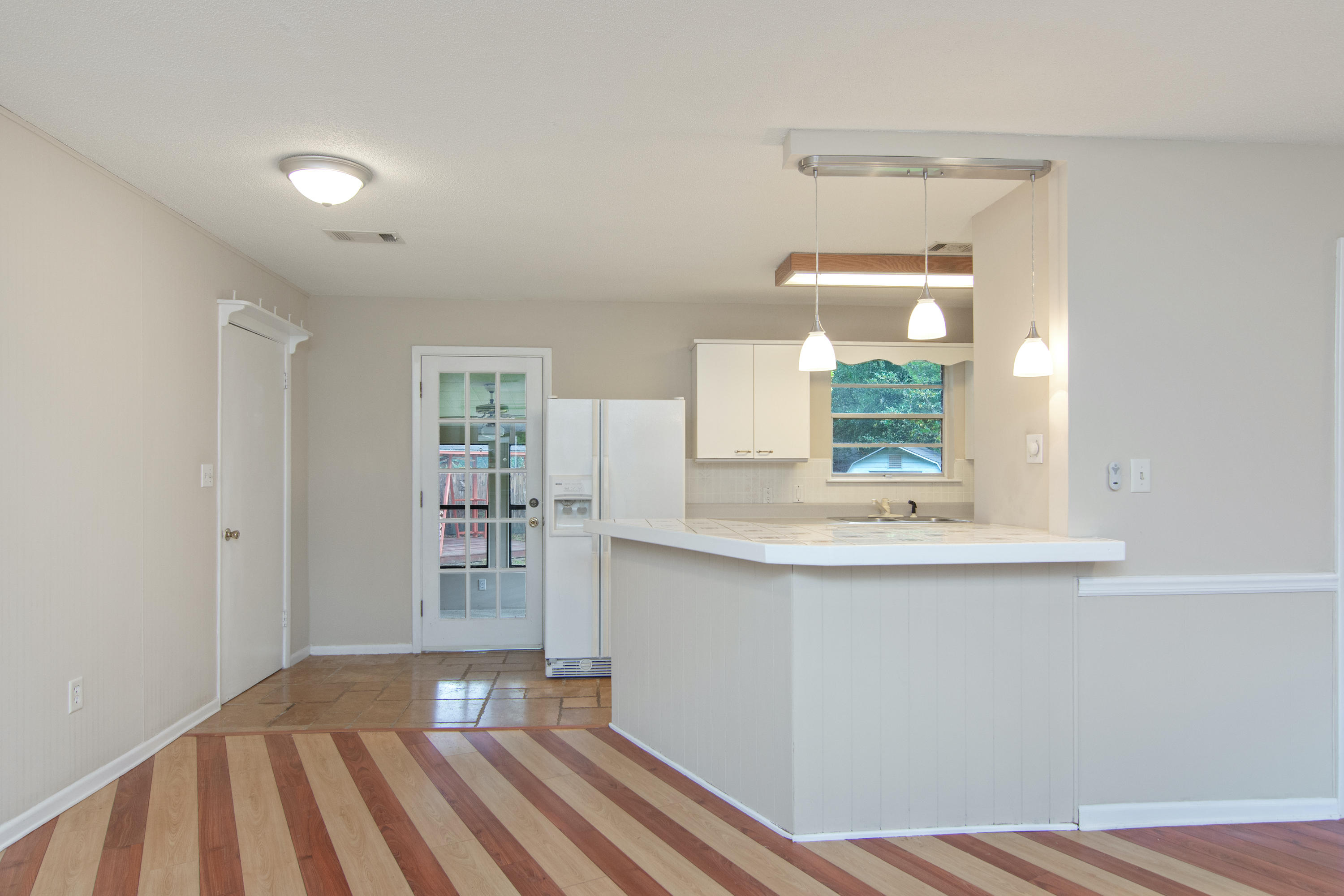 CRESTVIEW - Residential