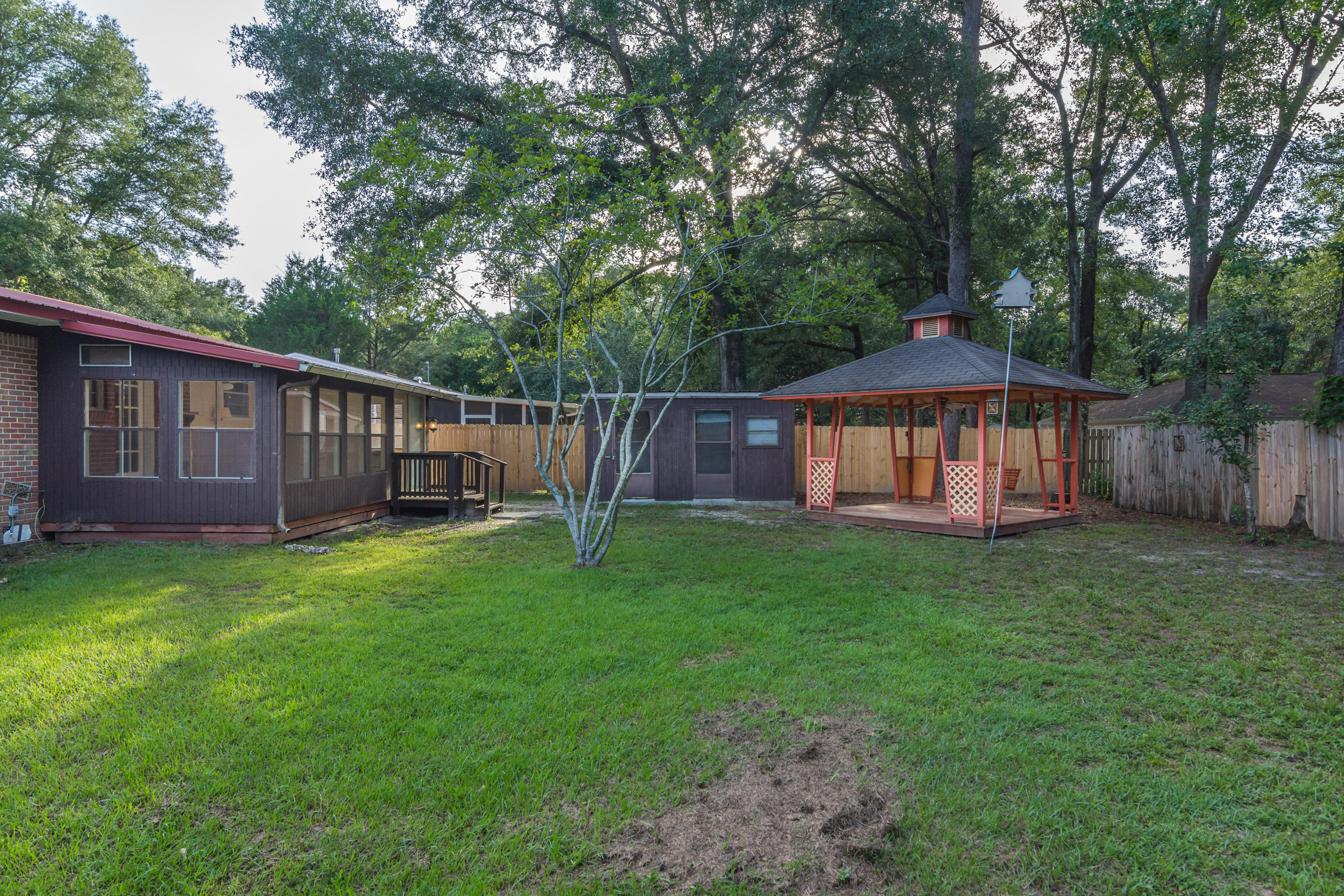 CRESTVIEW - Residential