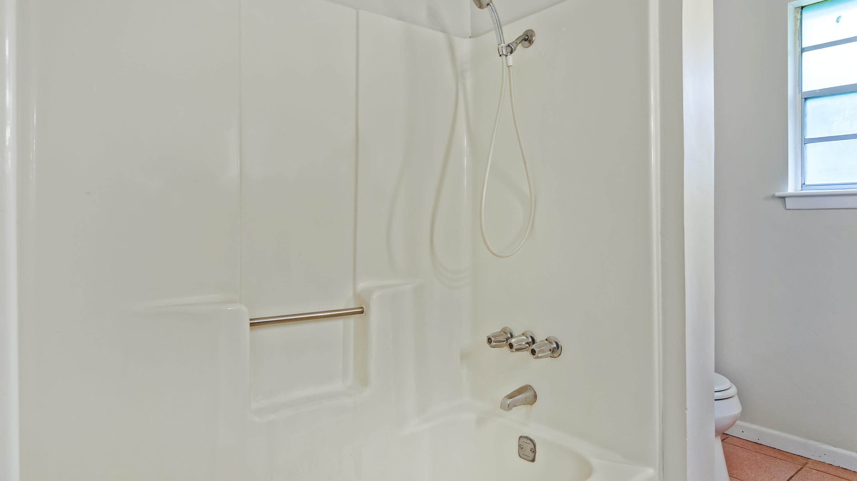 CRESTVIEW - Residential