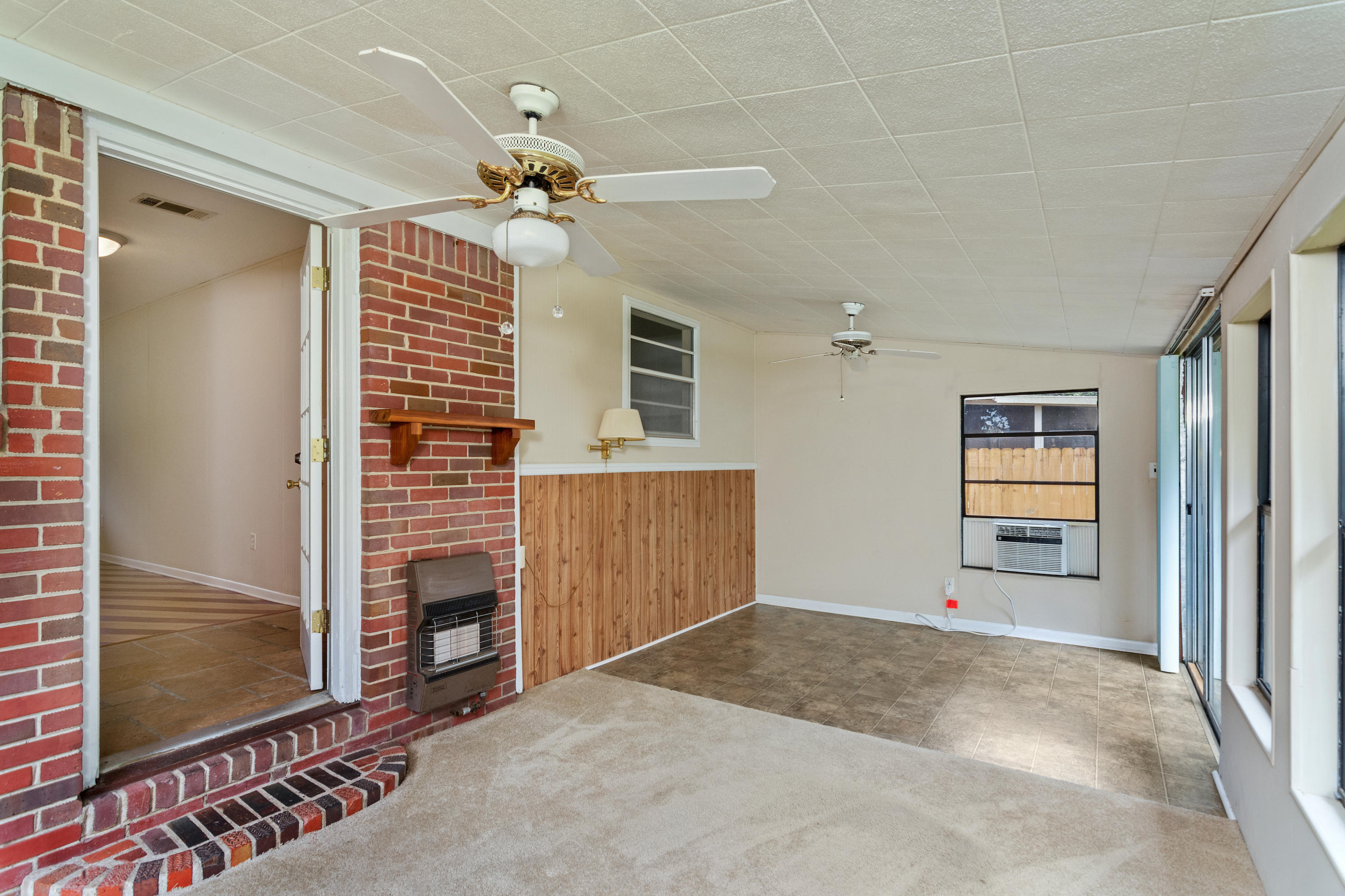 CRESTVIEW - Residential