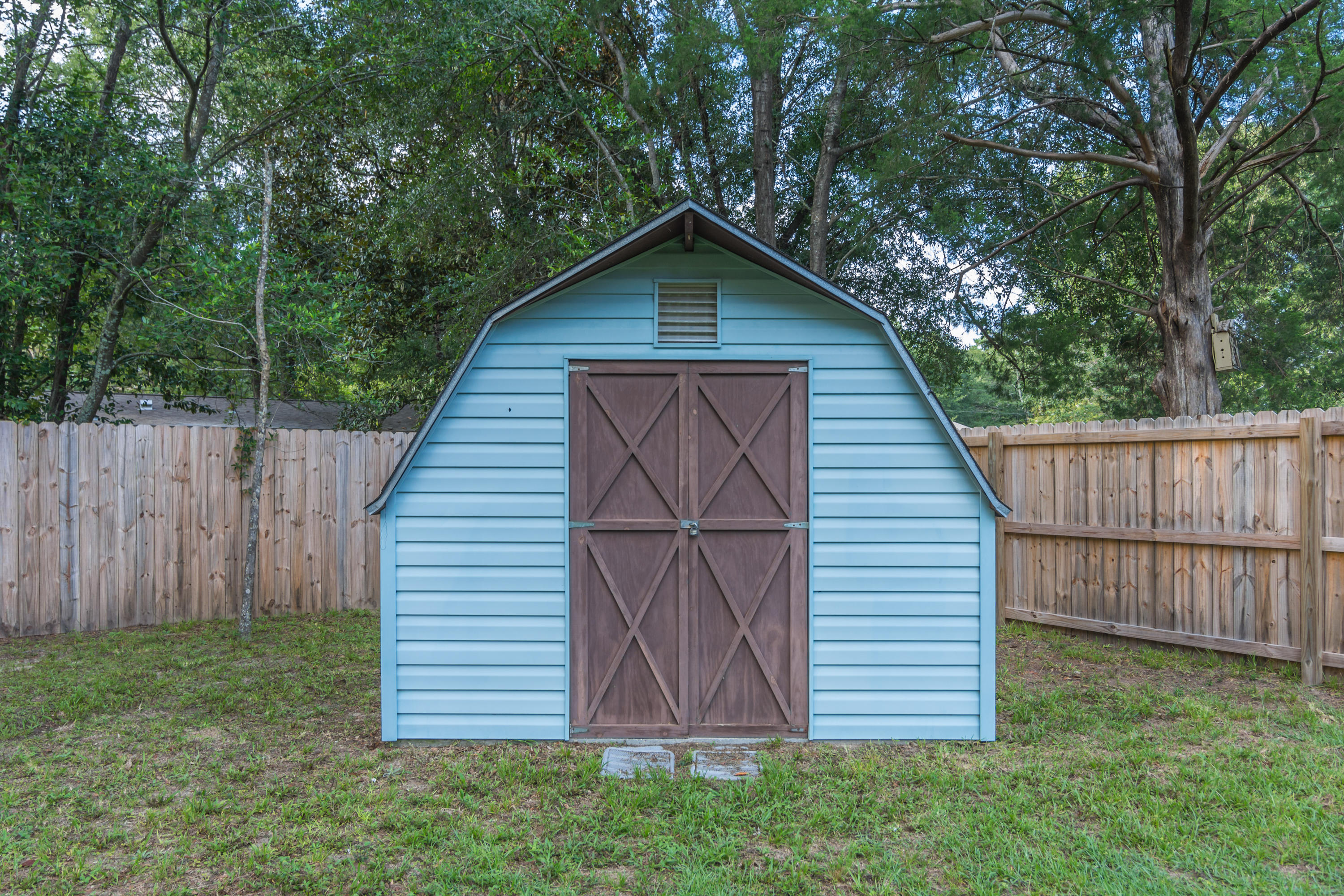 CRESTVIEW - Residential