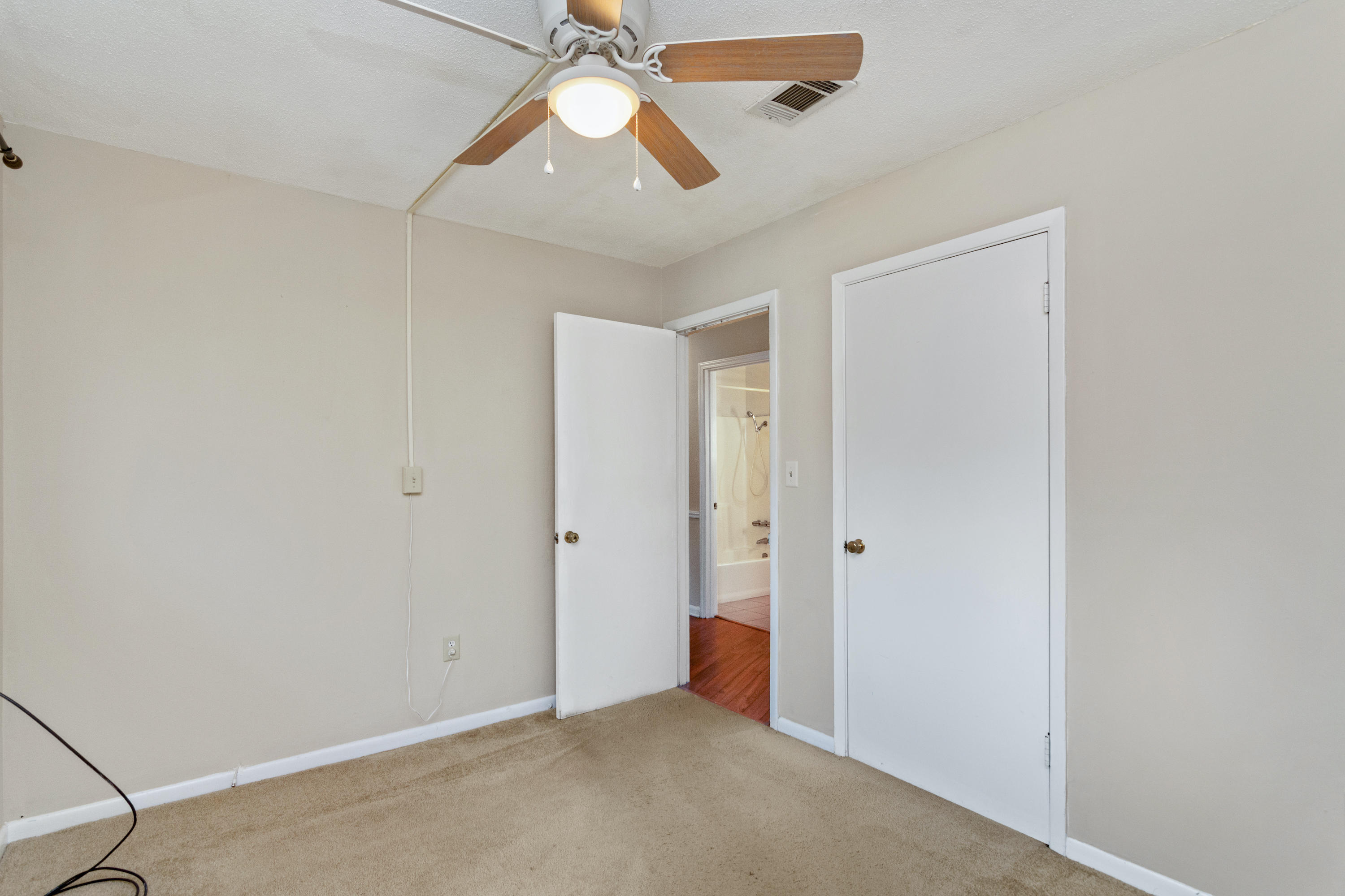 CRESTVIEW - Residential