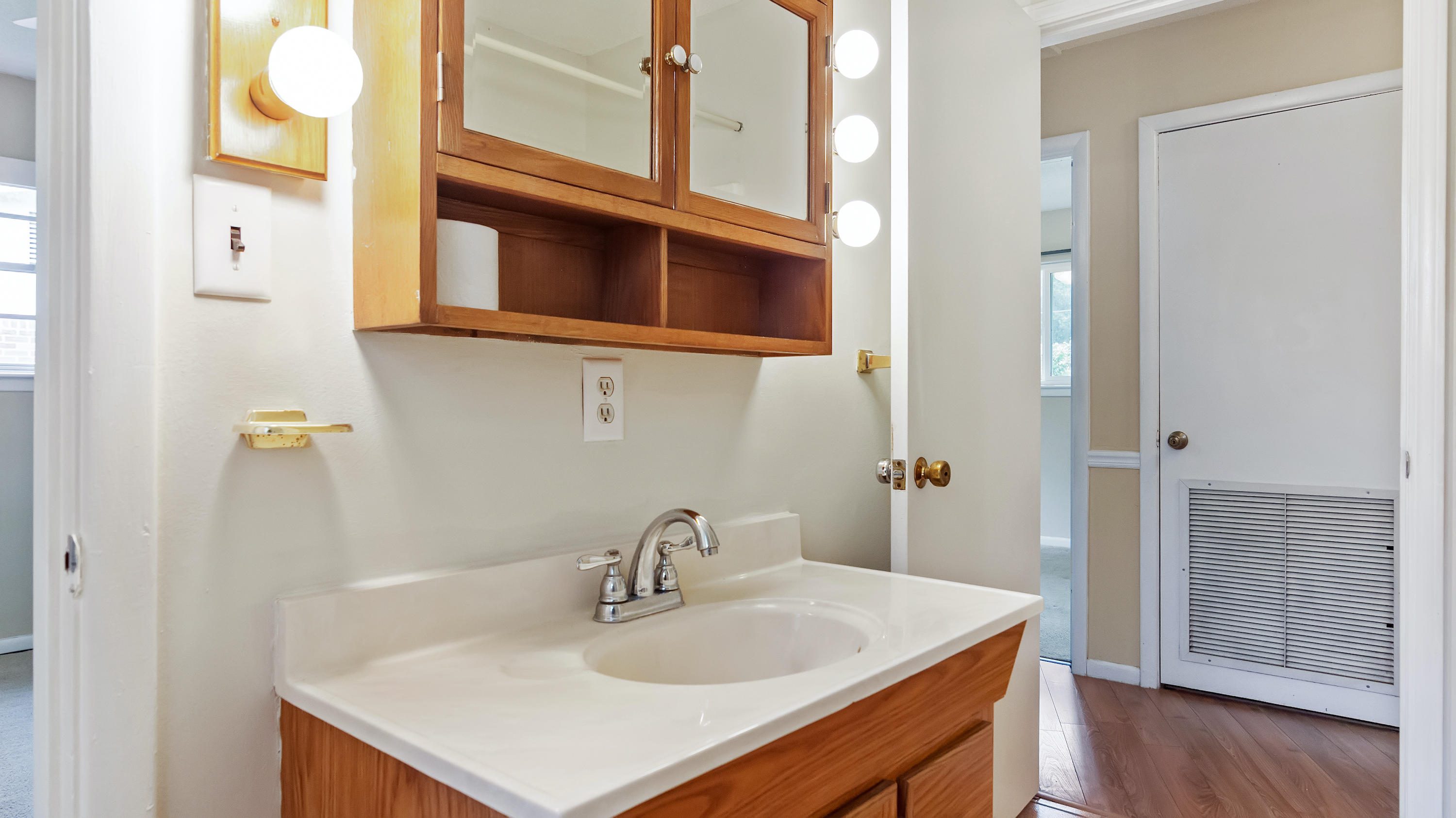 CRESTVIEW - Residential