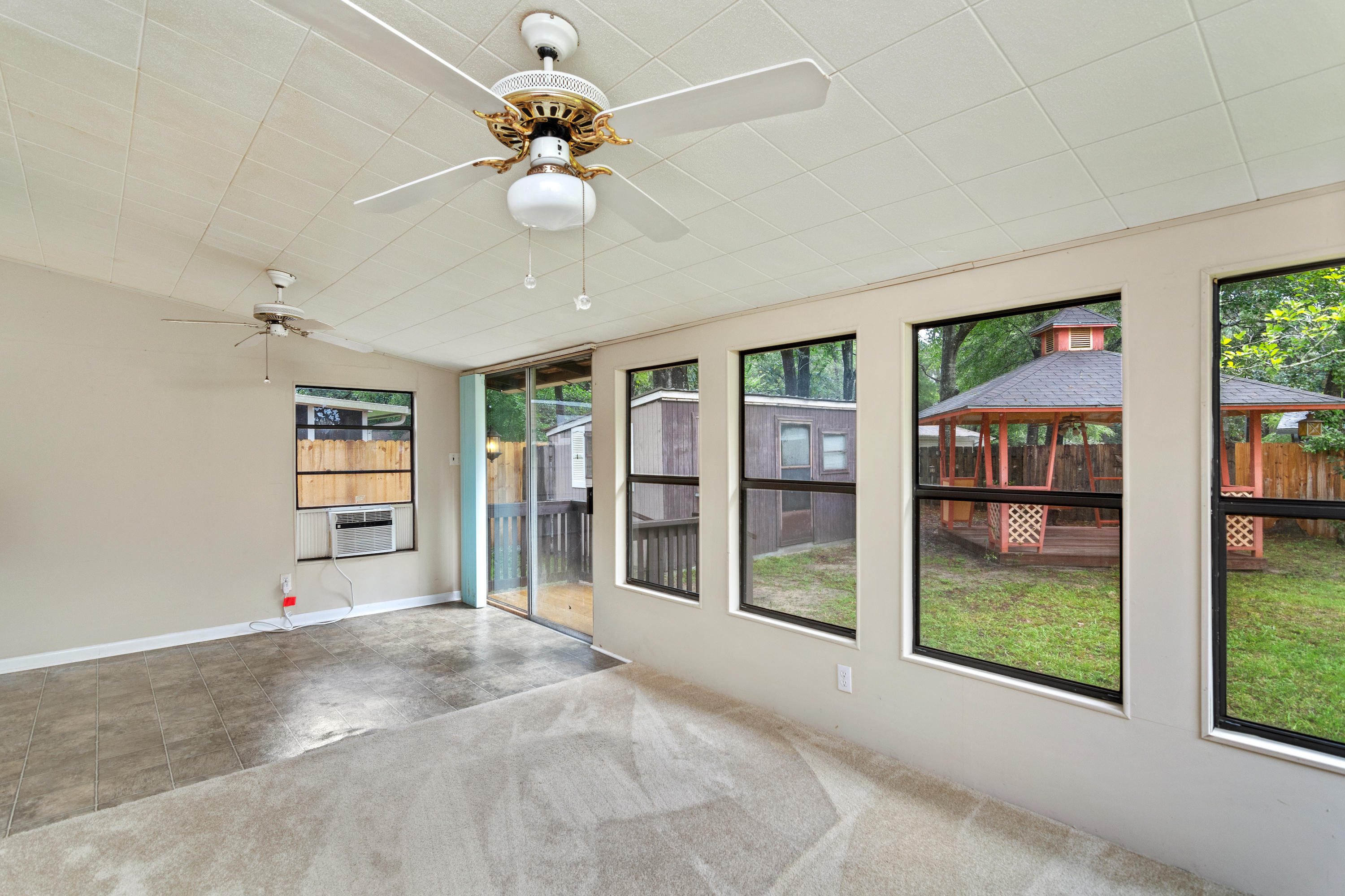 CRESTVIEW - Residential