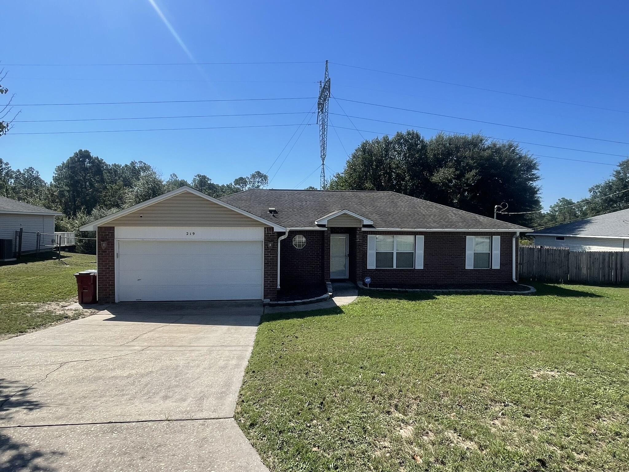 COUNTRYVIEW ESTATES 8TH ADDN - Residential Lease
